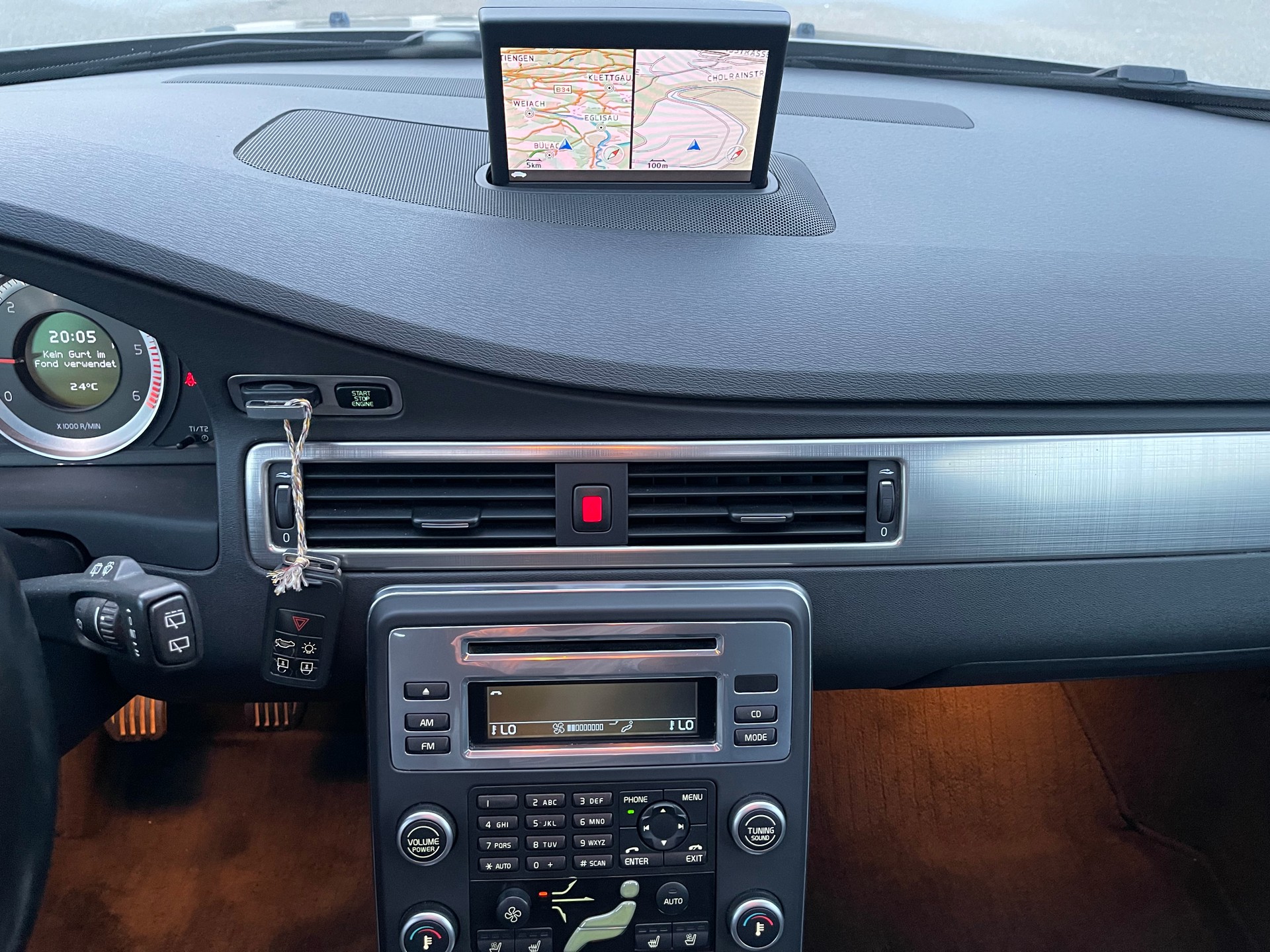 VOLVO XC70 DRIVe Summum-image-12