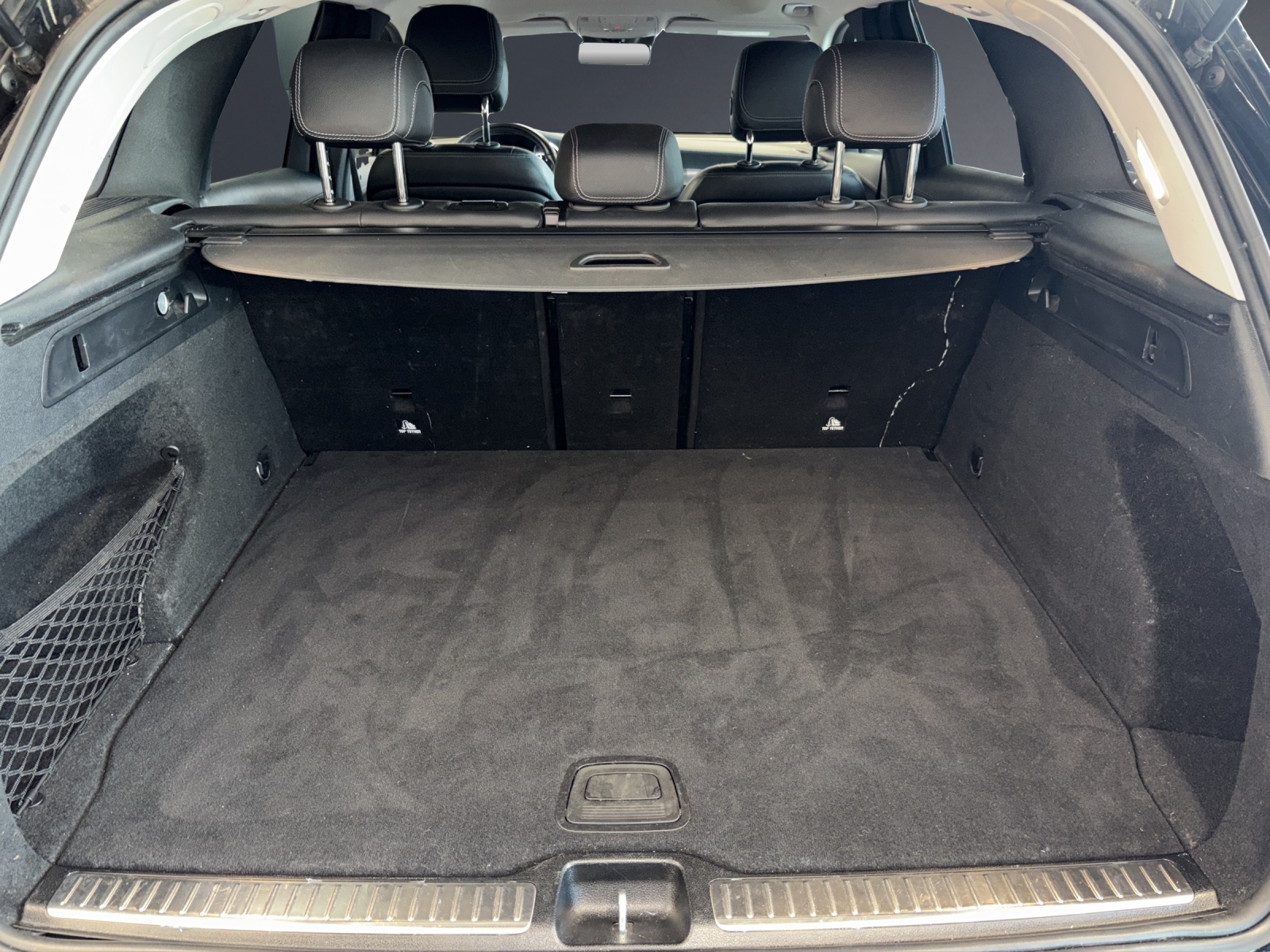 MERCEDES-BENZ GLC 200 AMG Line 4Matic-image-12