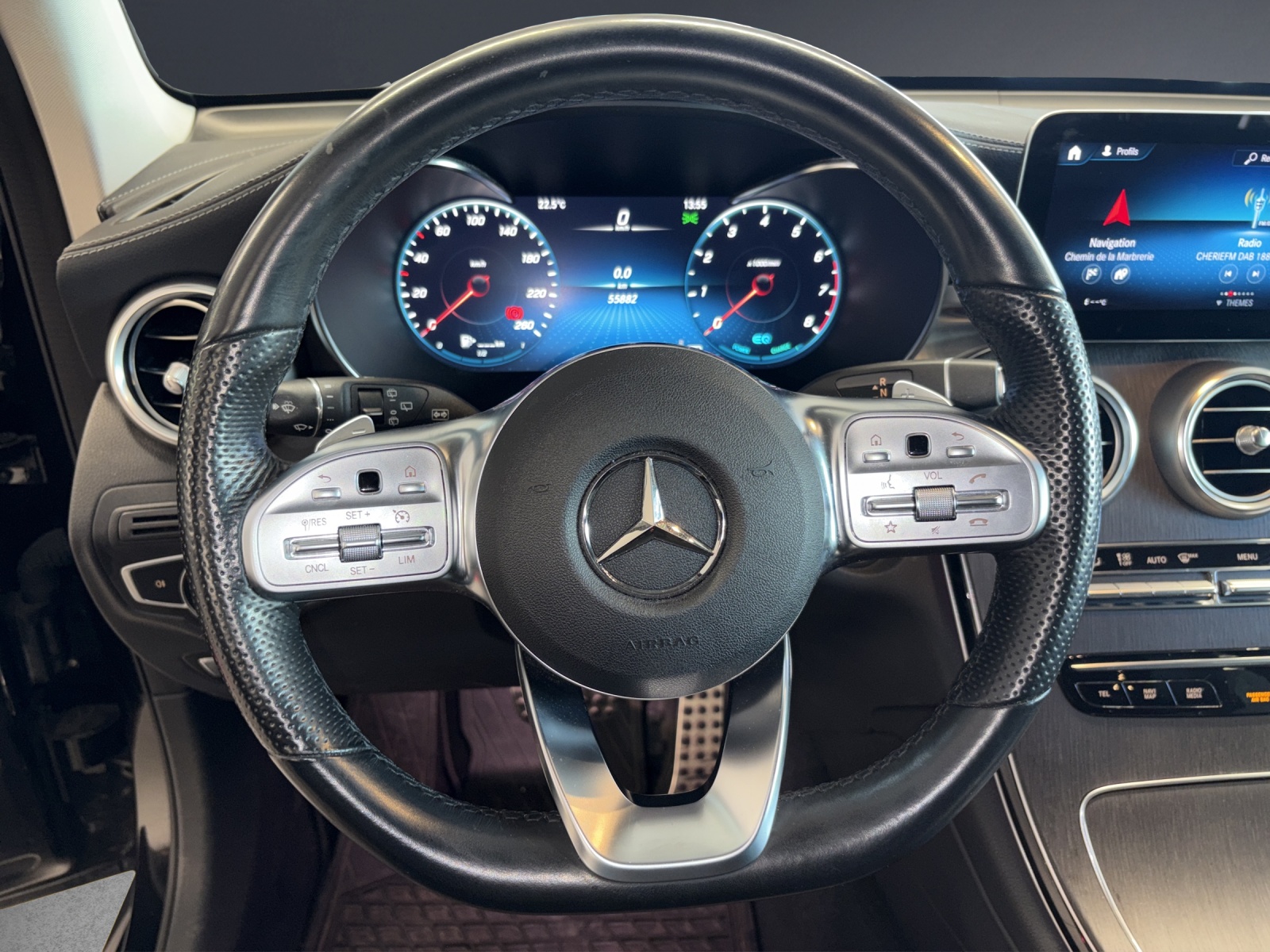MERCEDES-BENZ GLC 200 AMG Line 4Matic-image-7