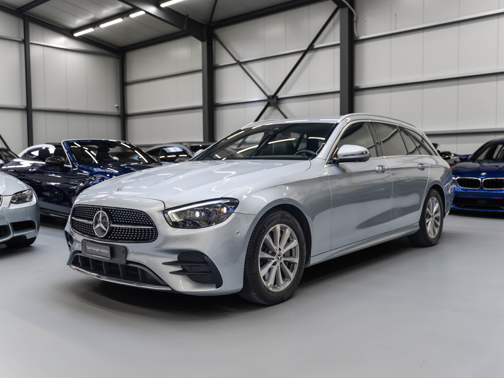 MERCEDES-BENZ E 220 d T 4Matic AMG Line 9G-Tronic