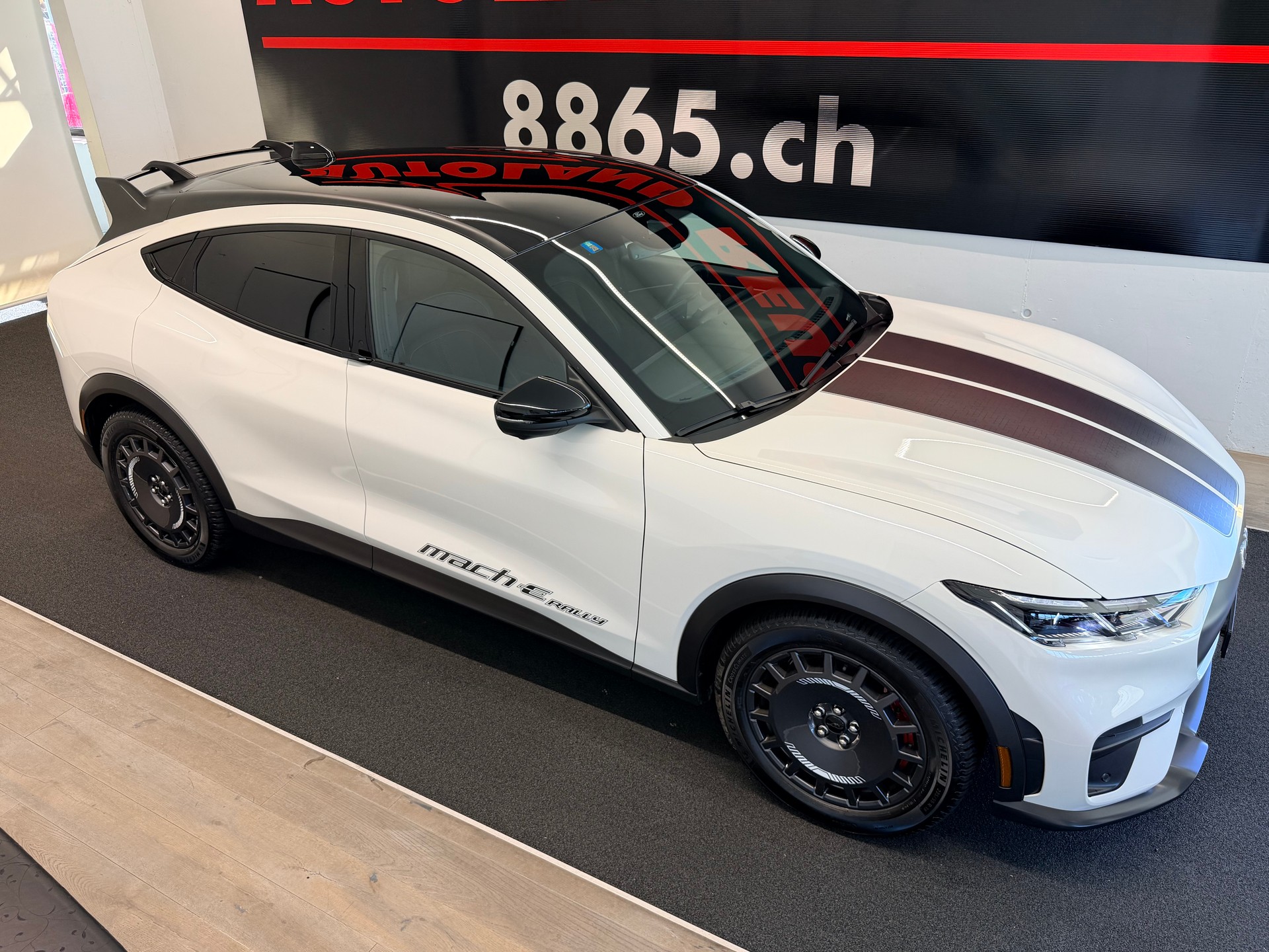 FORD Mustang MACH-E GT Rally AWD 91 kWh-showroom-element-3