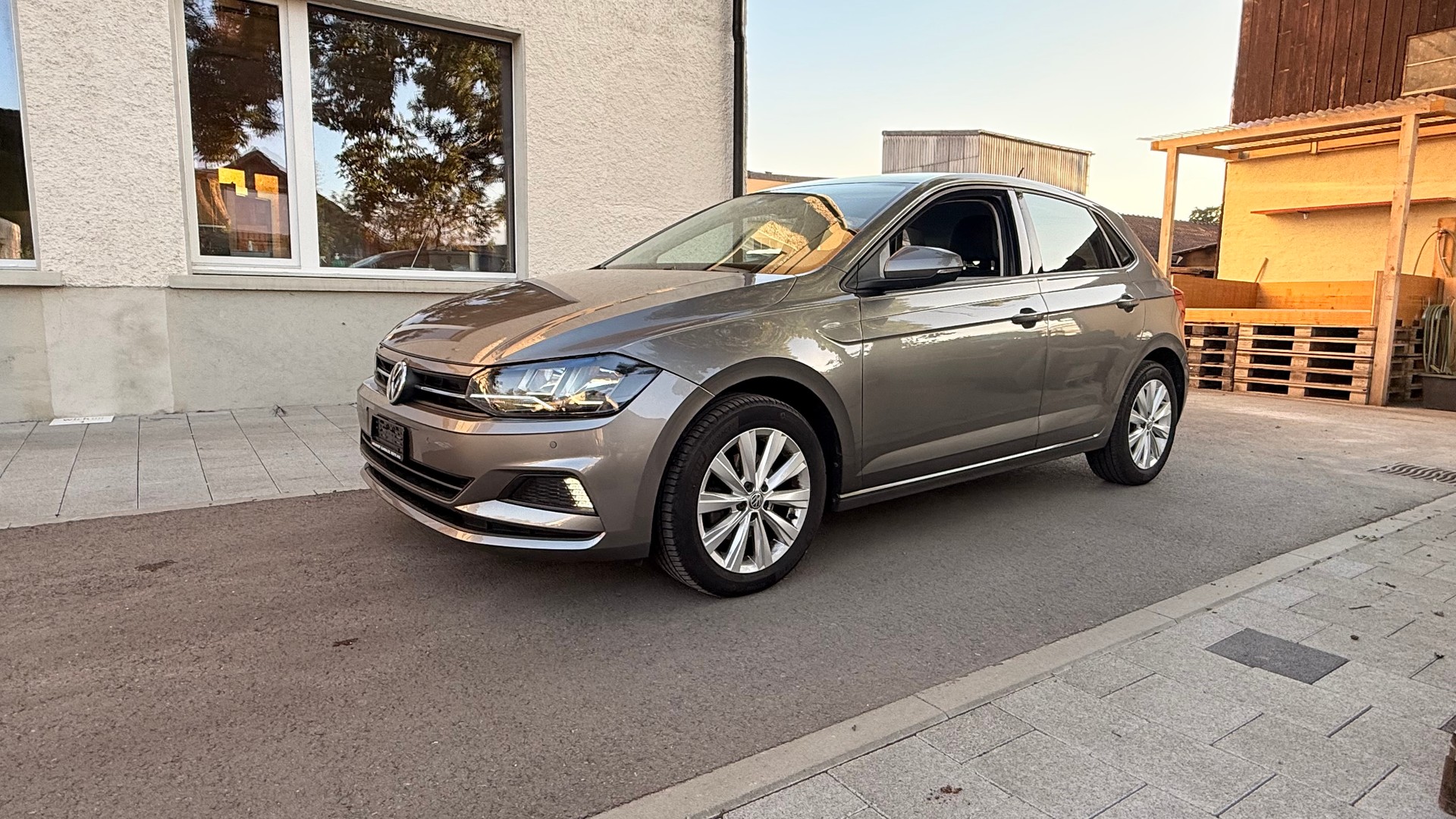 VW POLO