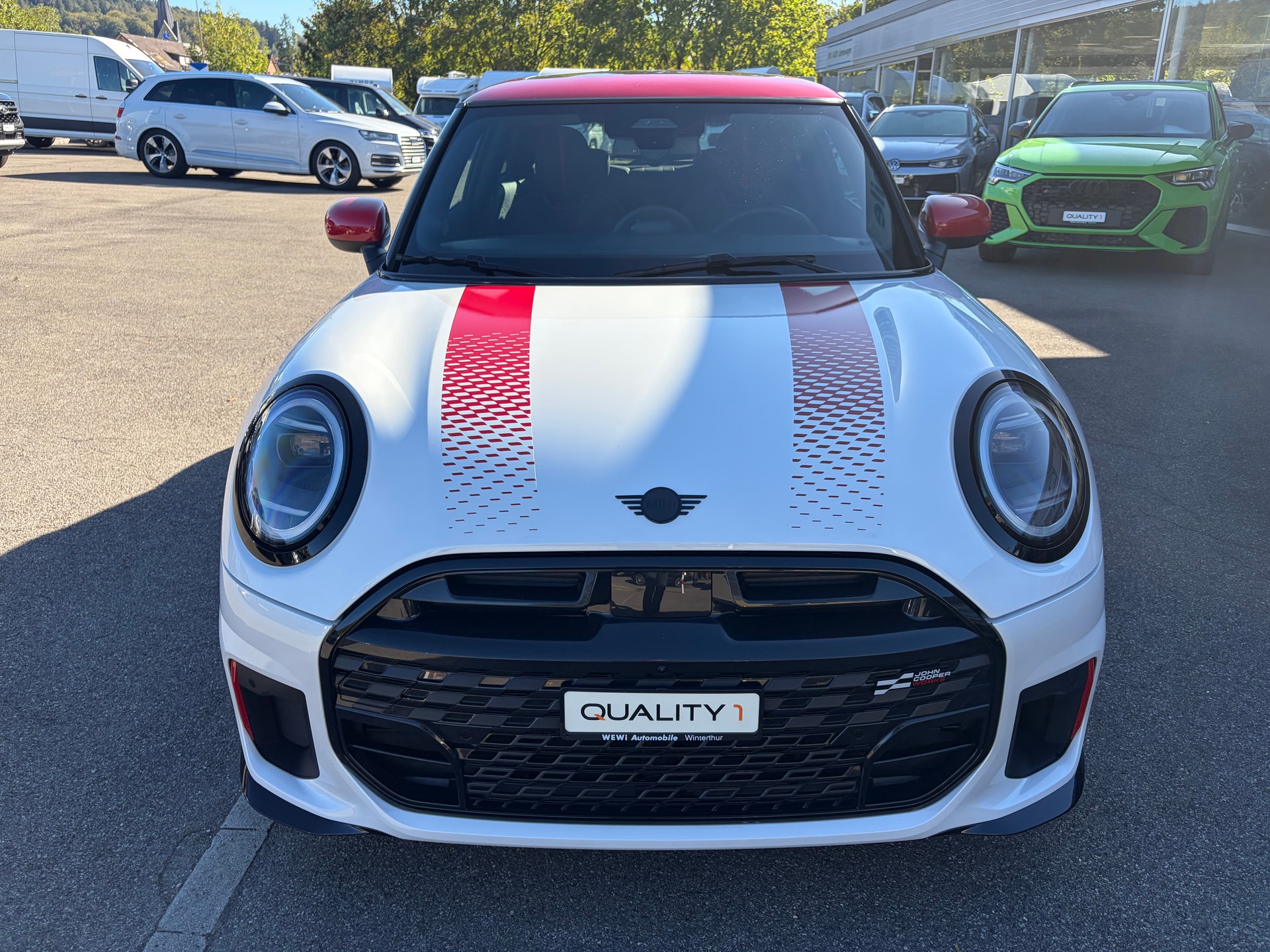 MINI Cooper John Cooper Works DKG-showroom-element-1