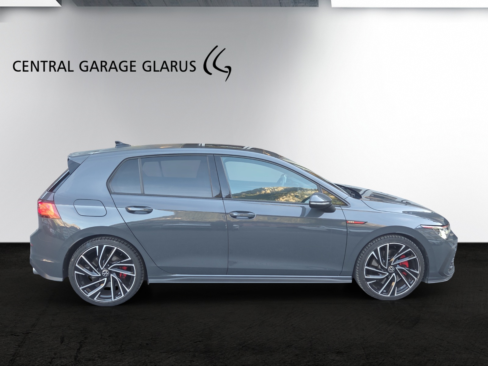 VW Golf 2.0 TSI GTI DSG-showroom-element-3