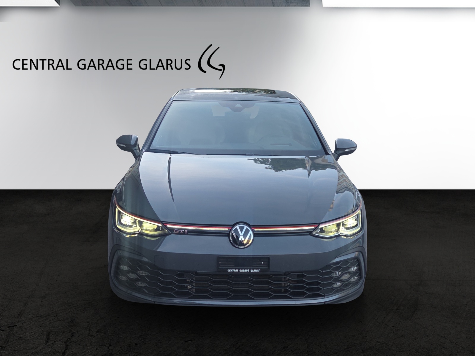 VW Golf 2.0 TSI GTI DSG-showroom-element-1