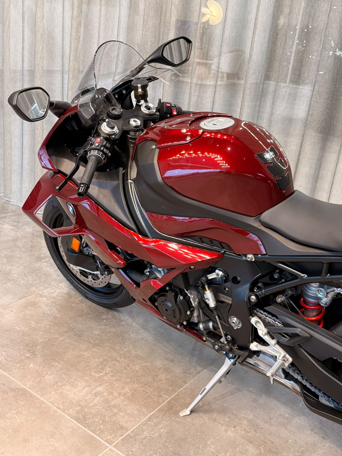 BMW S 1000 RR-showroom-element-3