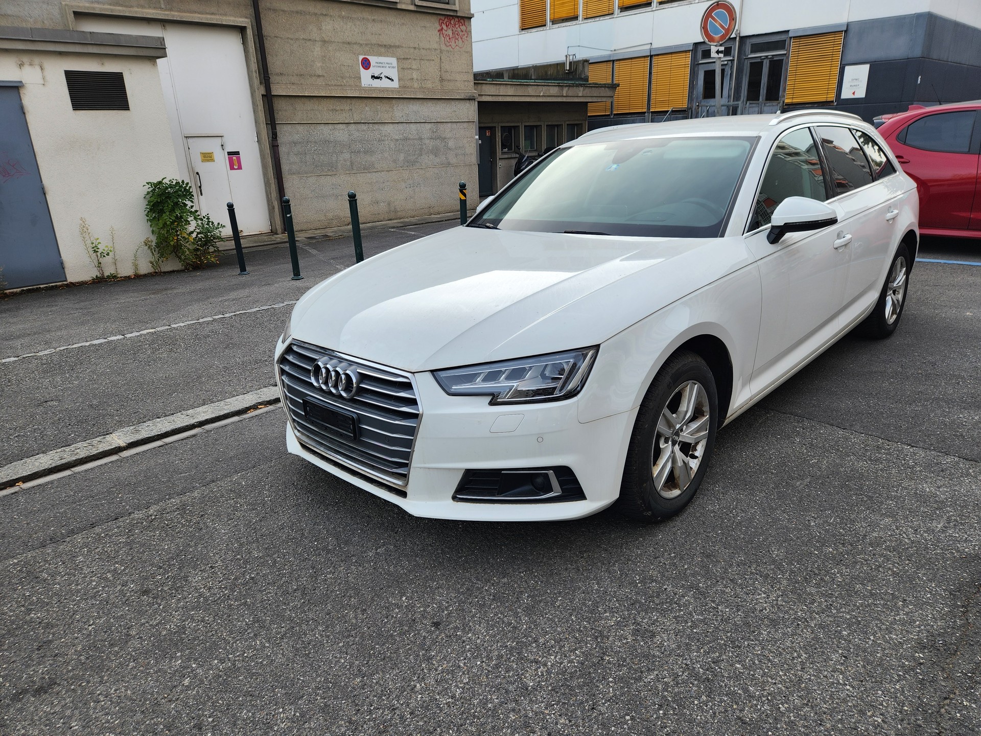 AUDI A4 Avant 2.0 TFSI g-tron S-tronic-image-1