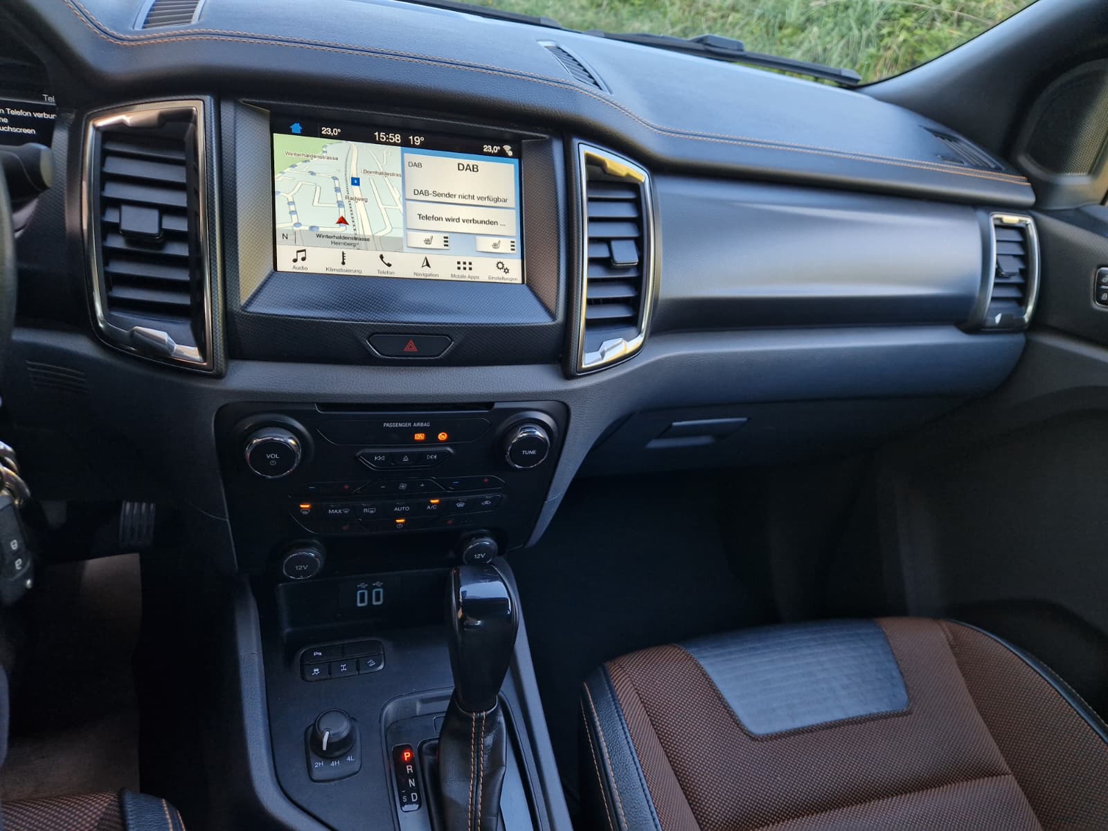 FORD Ranger Wildtrak 3.2 TDCi 4x4 A-image-9