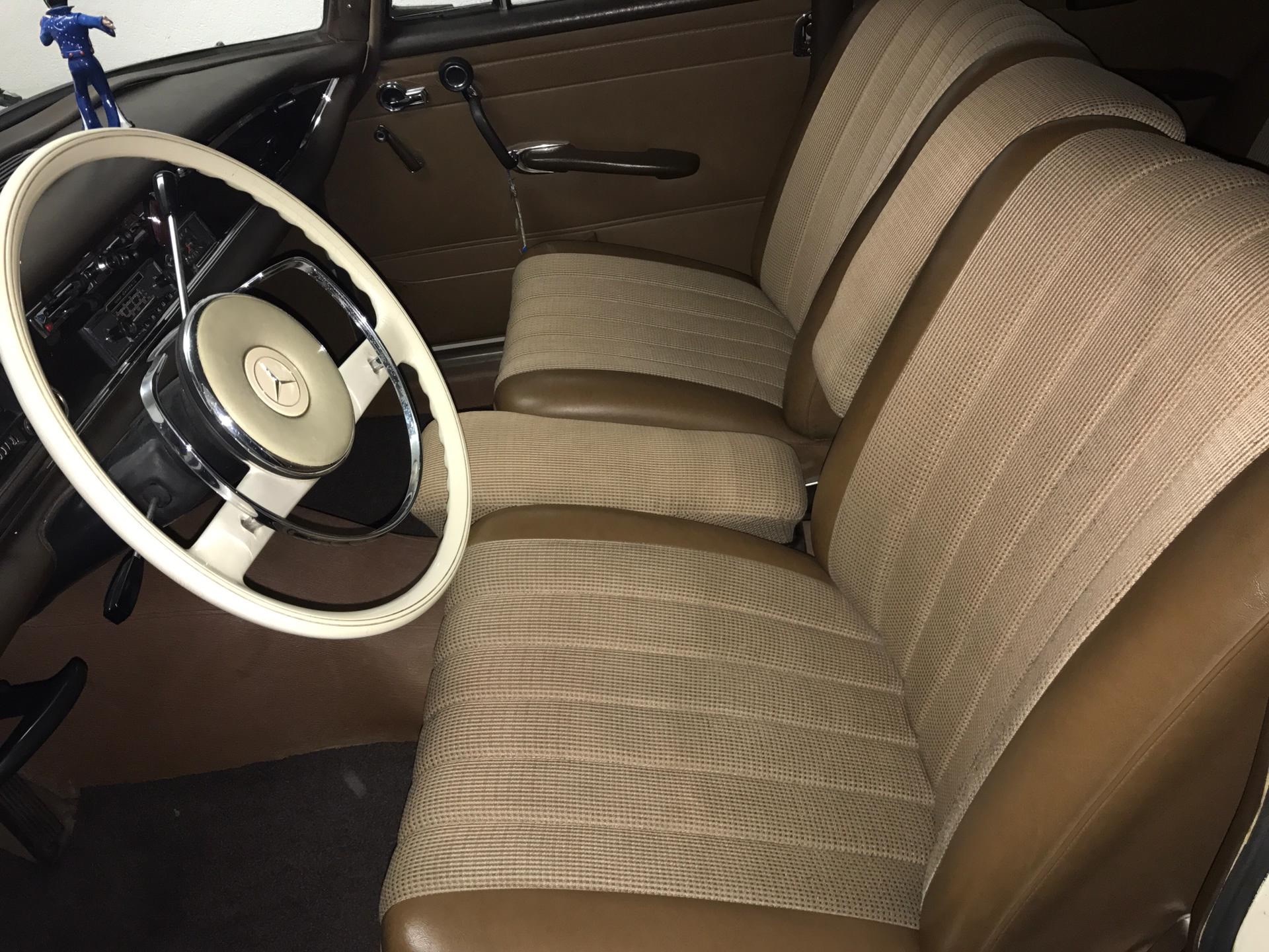 MERCEDES-BENZ 230 Kleine Heckflosse-image-14