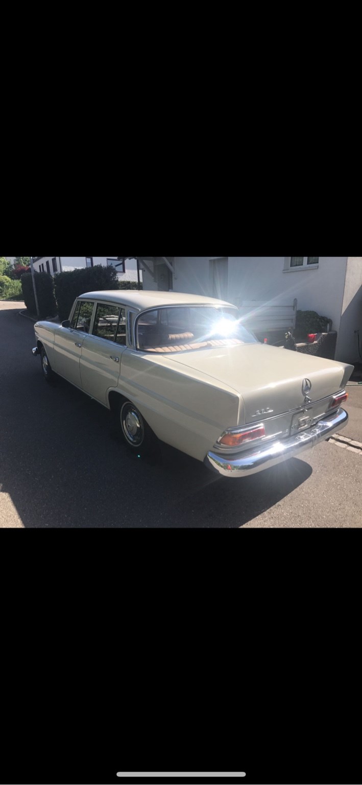 MERCEDES-BENZ 230 Kleine Heckflosse-image-8
