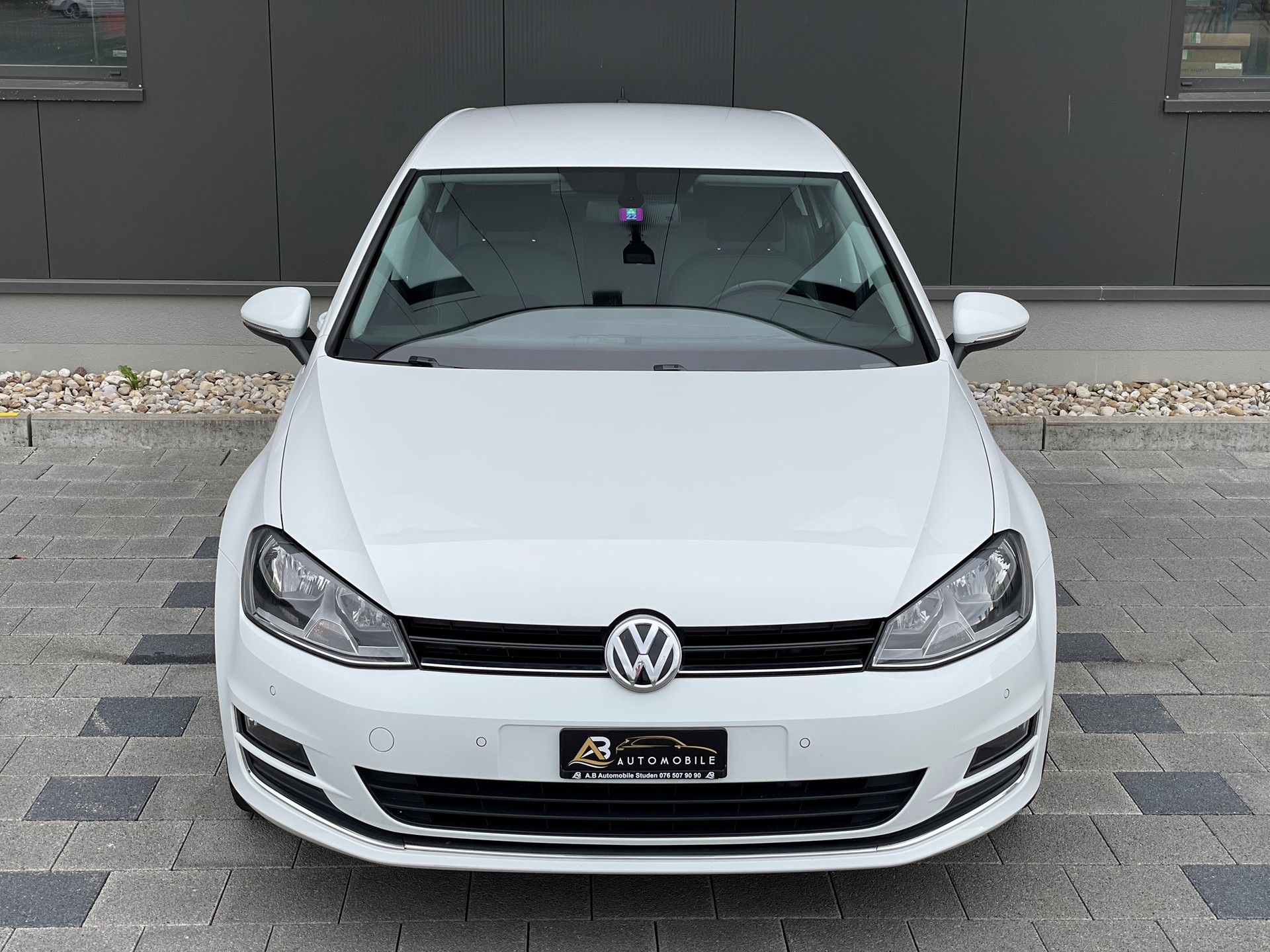 VW GOLF-image-9