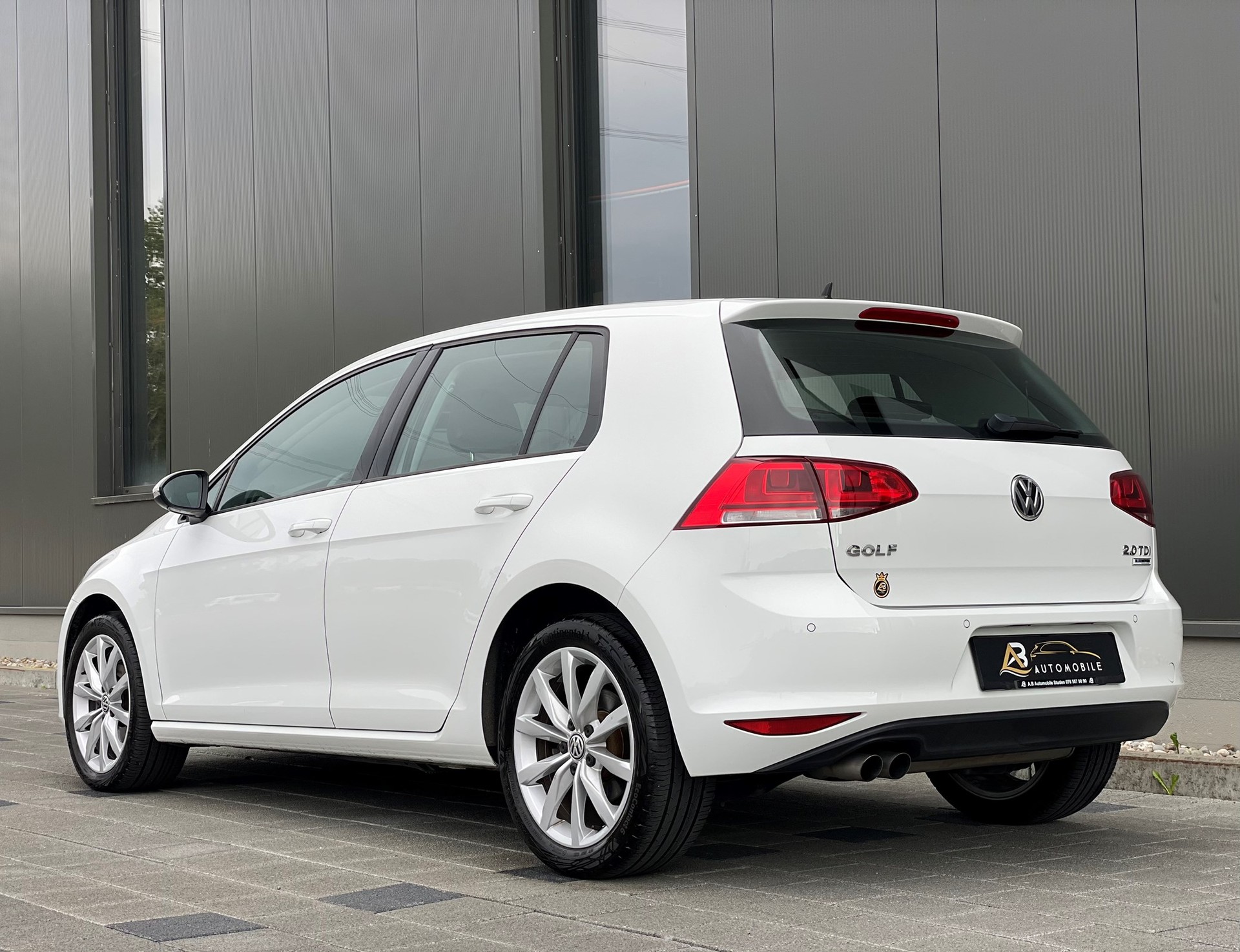 VW GOLF-image-8
