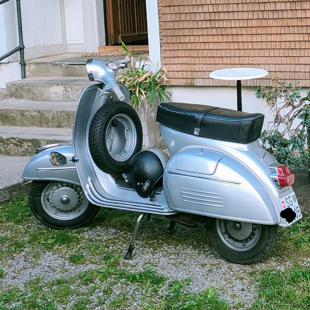 PIAGGIO Vespa 150 SPRINT - Bj.1968 - TOP ZUSTAND-image-1