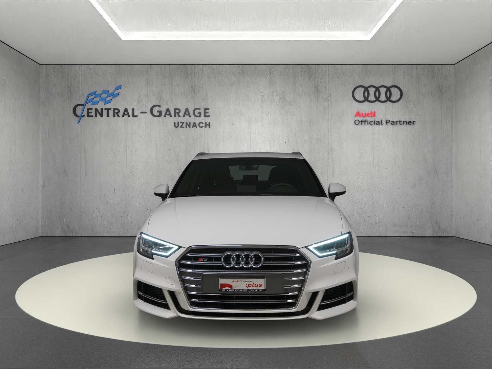 AUDI S3 Sportback 2.0 TFSI quattro S-tronic-showroom-element-1