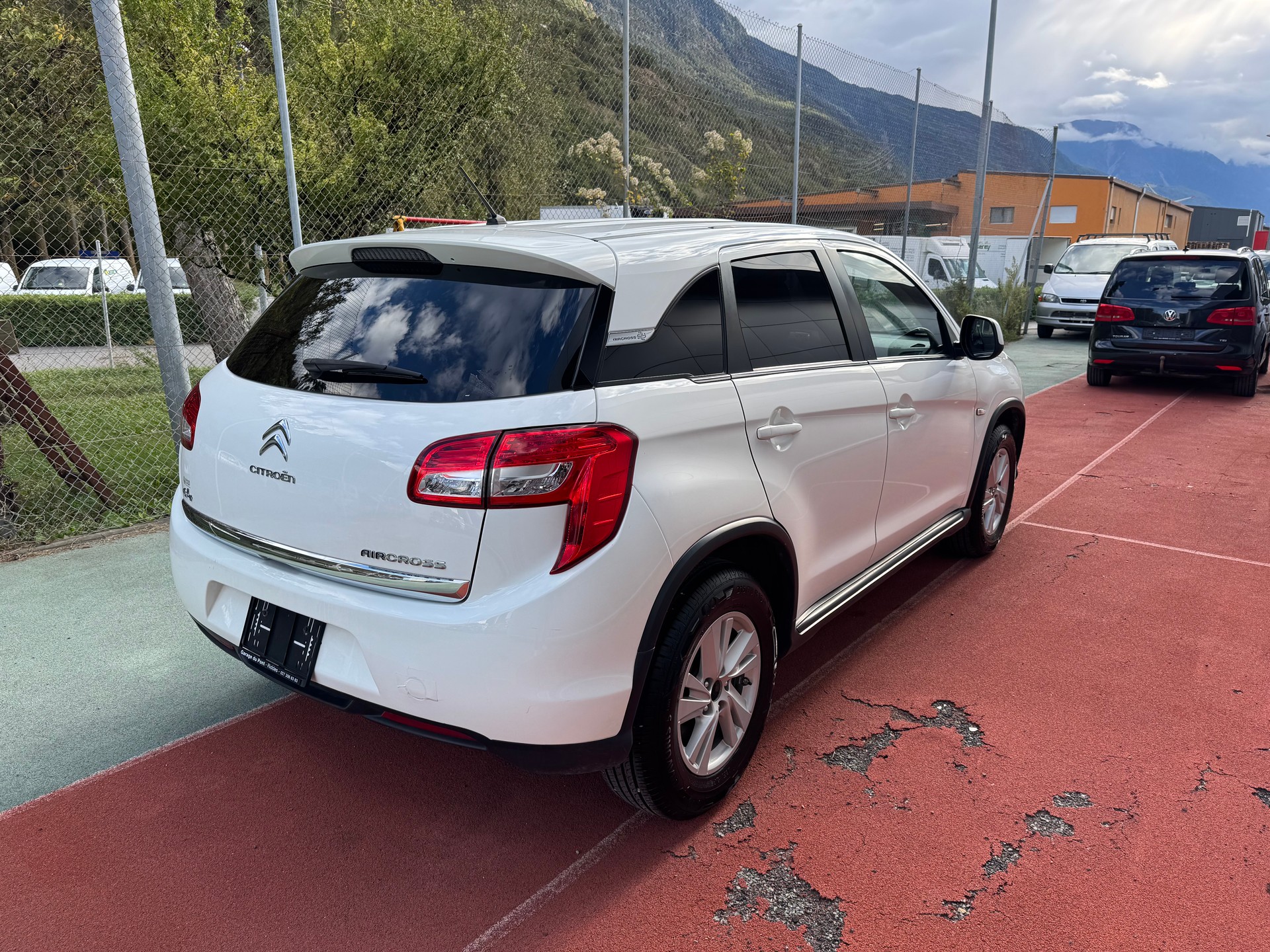CITROEN C4 Aircross 1.8 HDi Séduction 2WD-image-3