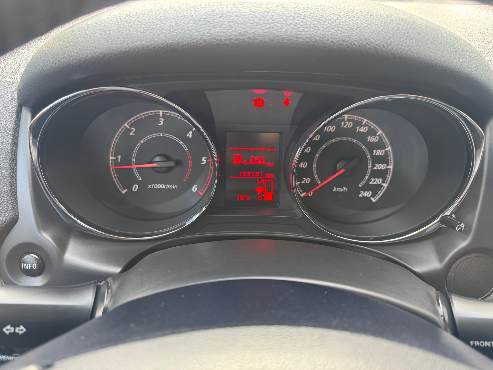 CITROEN C4 Aircross 1.8 HDi Séduction 2WD-image-6