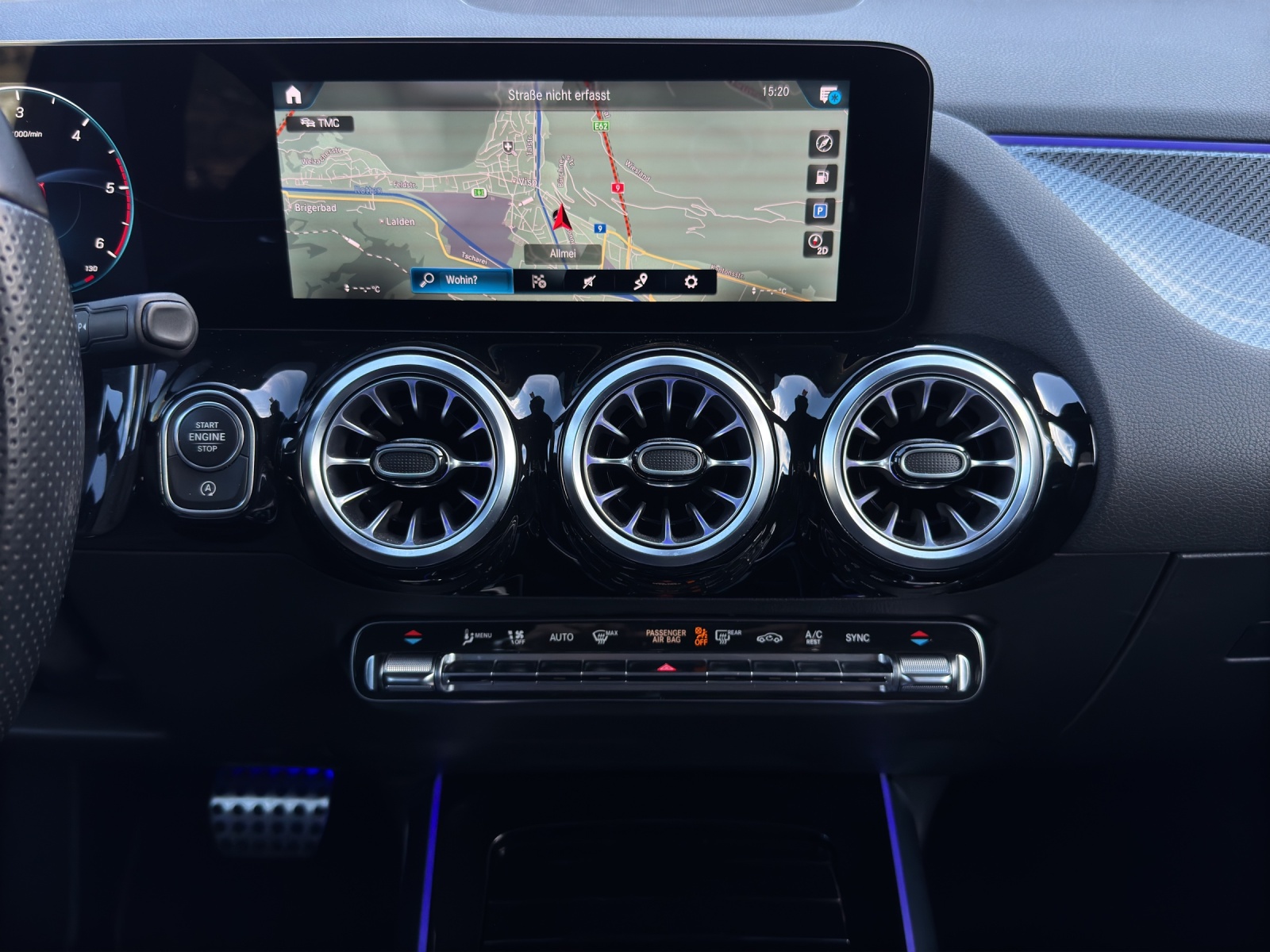 MERCEDES-BENZ B 200 d 4Matic AMG Line-image-15