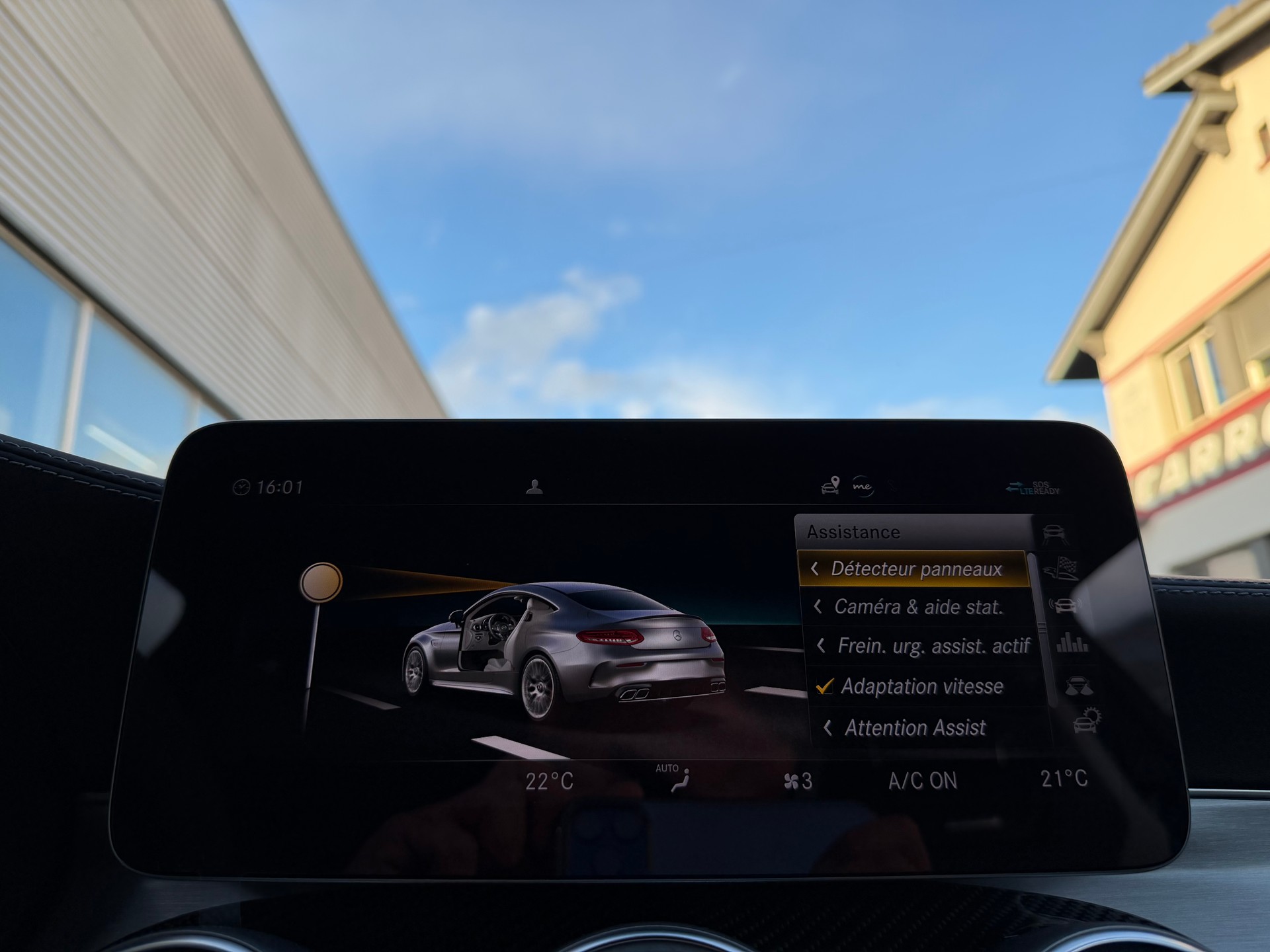 MERCEDES-BENZ C 63 S AMG 9G-tronic-image-13