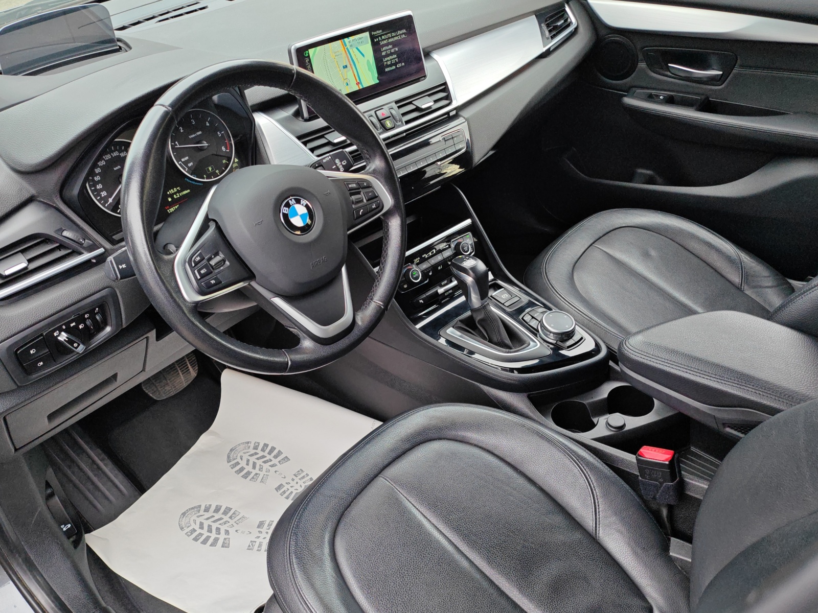 BMW 220d xDrive Active Tourer Steptronic [Expertise du jour + Garantie 12 mois + Service & Immat. Offerts]-image-13