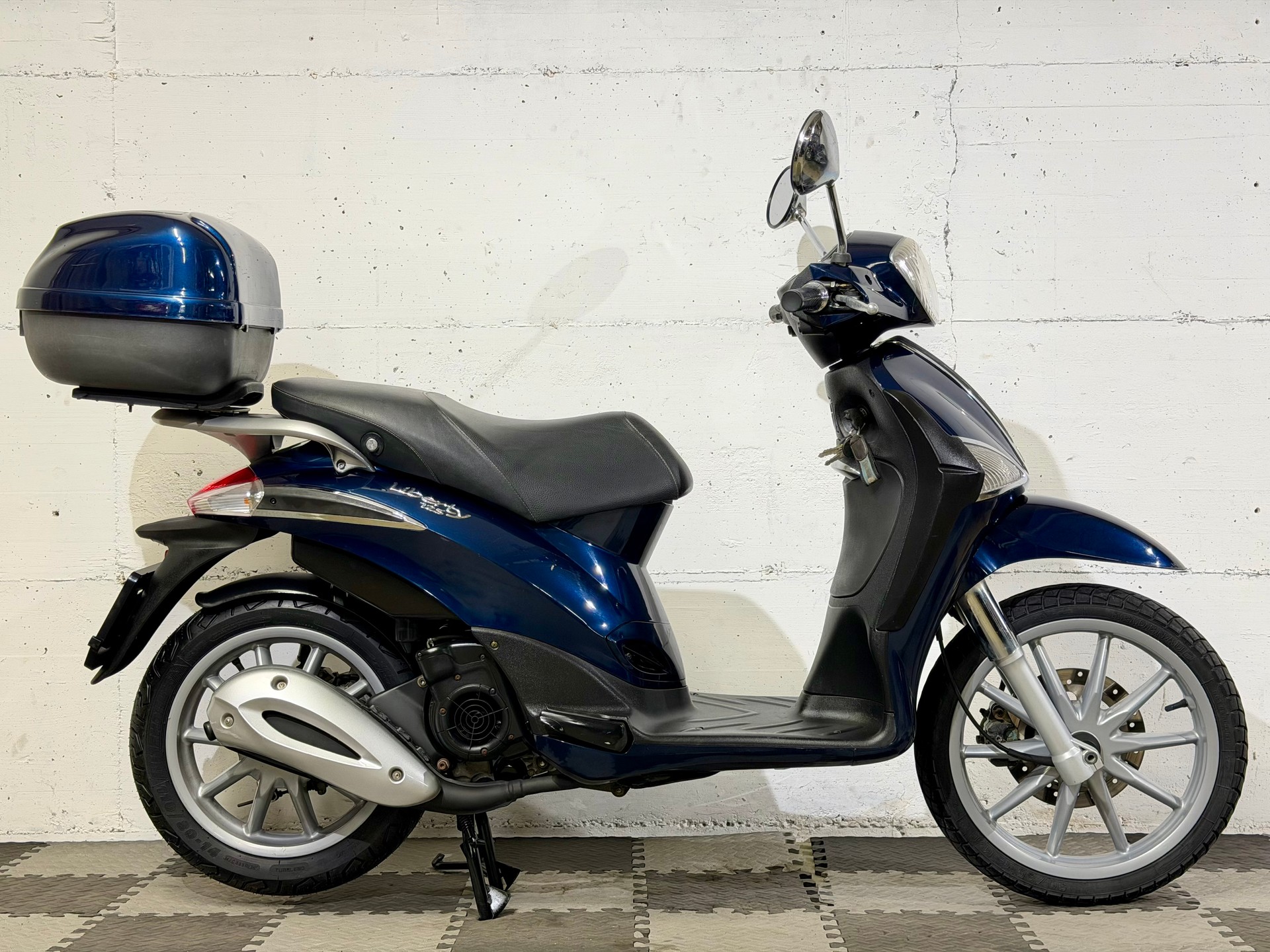 PIAGGIO Liberty 125 4-T-image-3