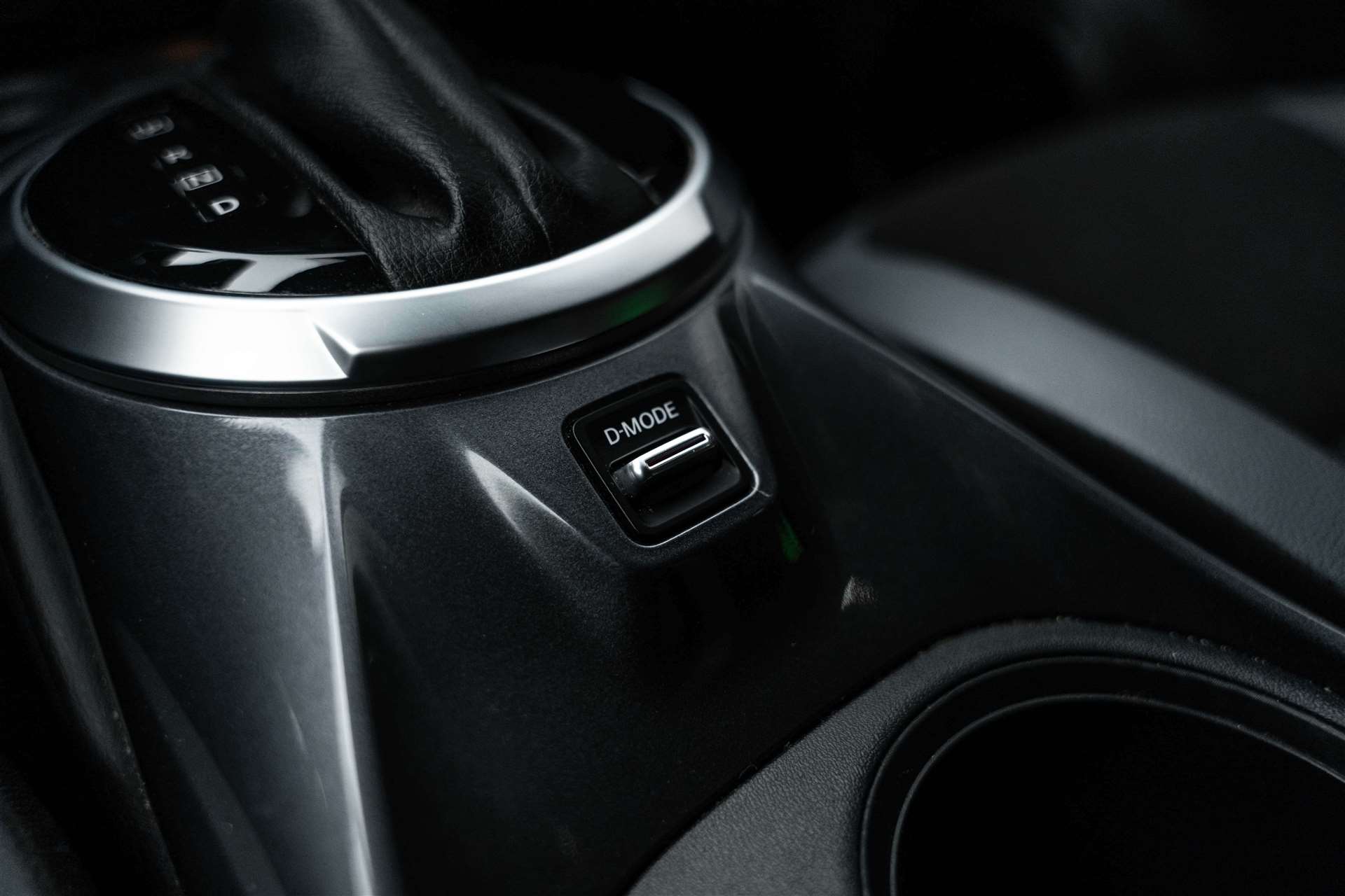 NISSAN Juke 1.6 FHEV Hybrid N-Connecta Automat-image-23