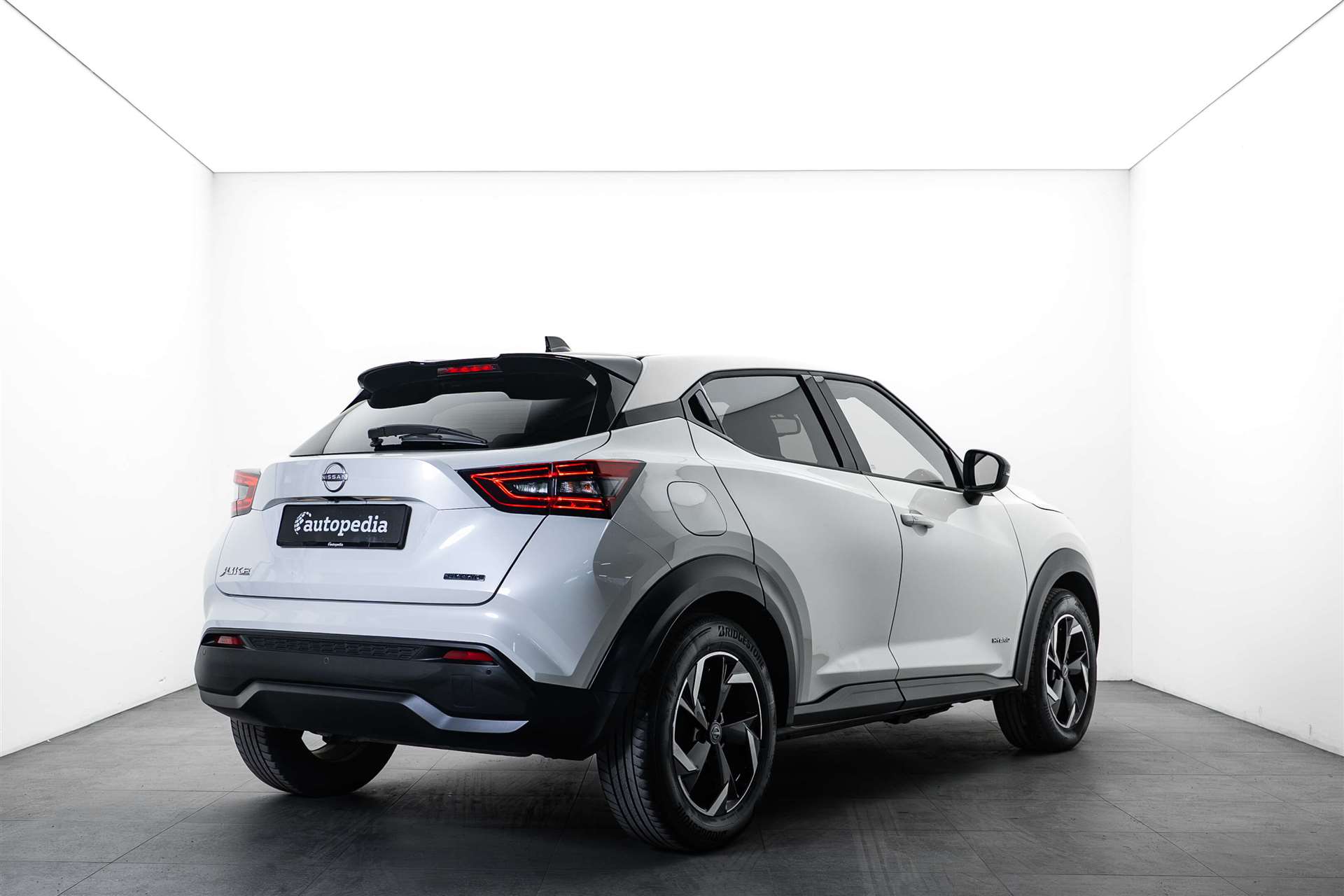NISSAN Juke 1.6 FHEV Hybrid N-Connecta Automat-image-2