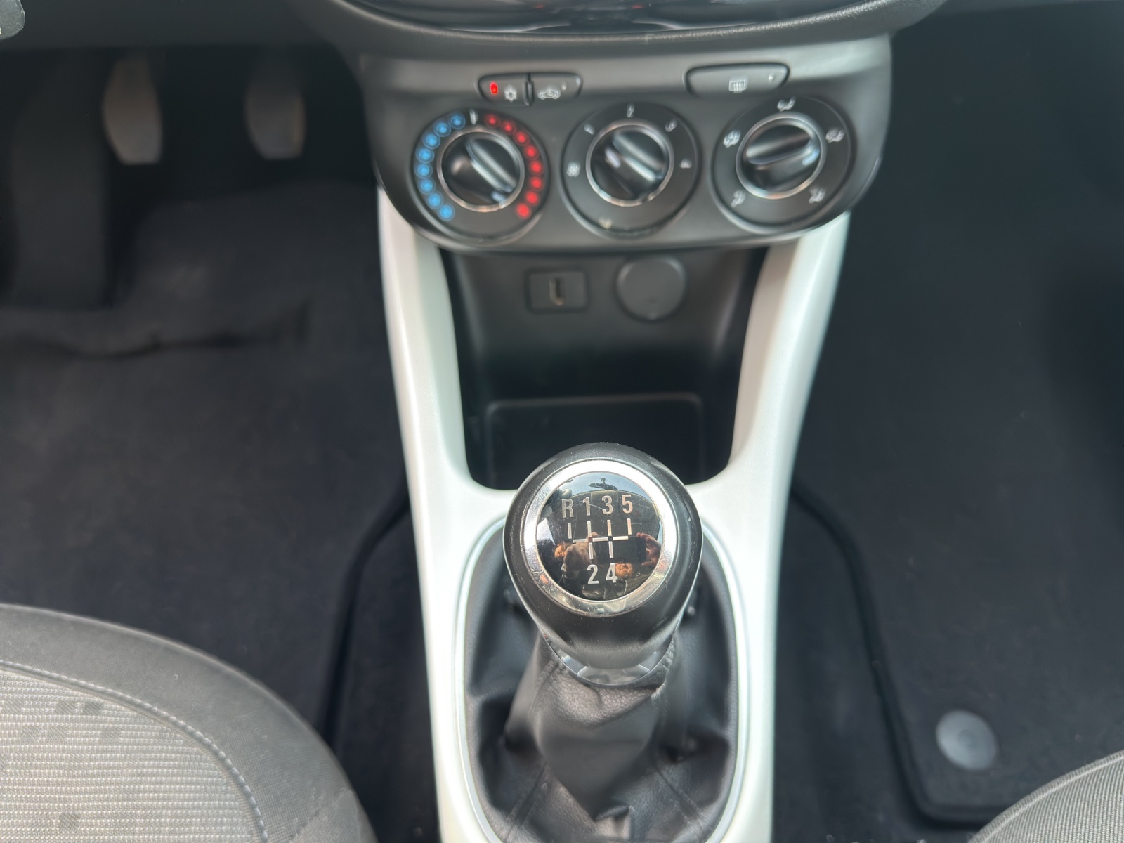 OPEL Adam 1.4 ecoFLEX White Link-image-10
