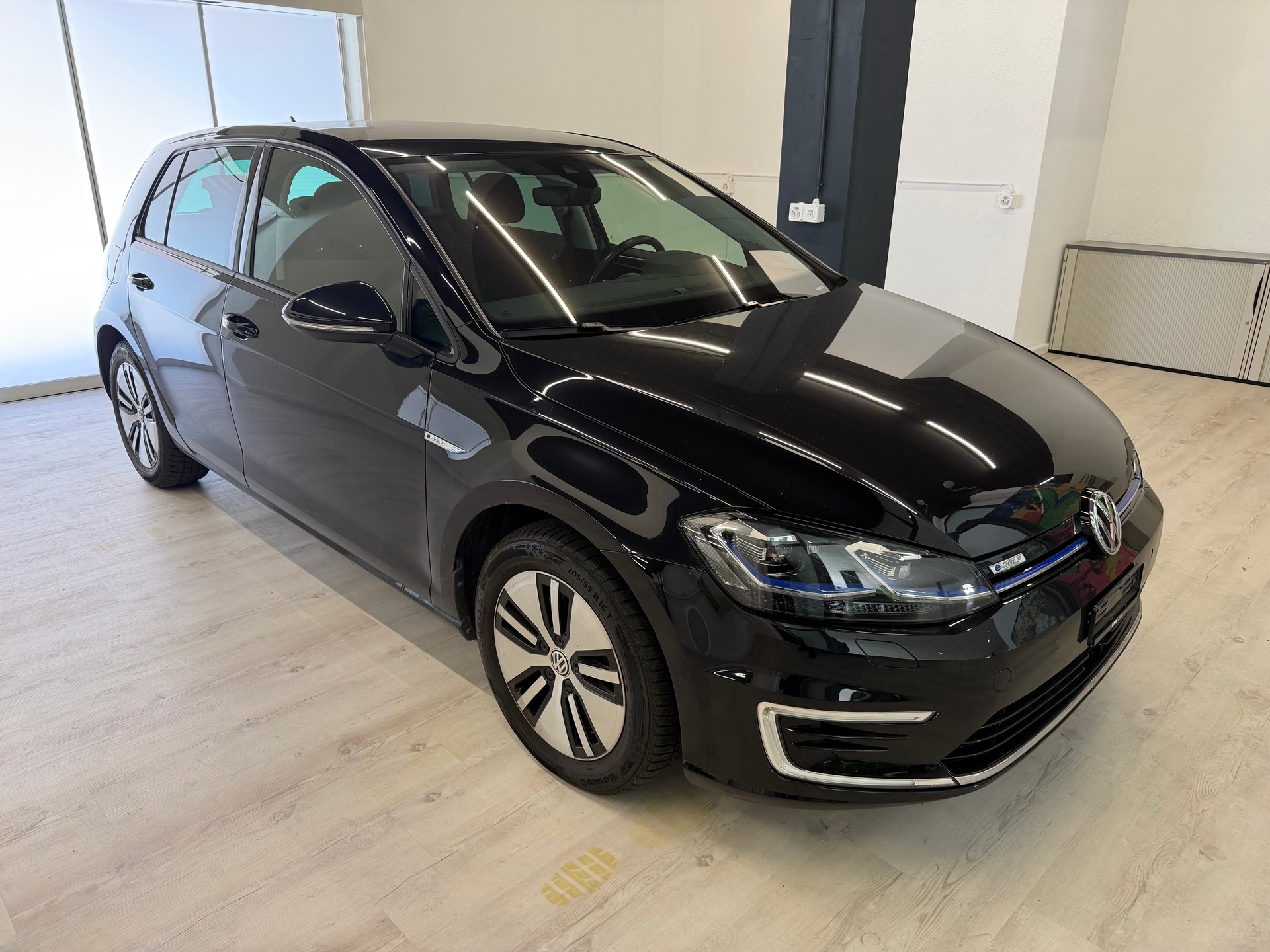 VW e-Golf-image-4