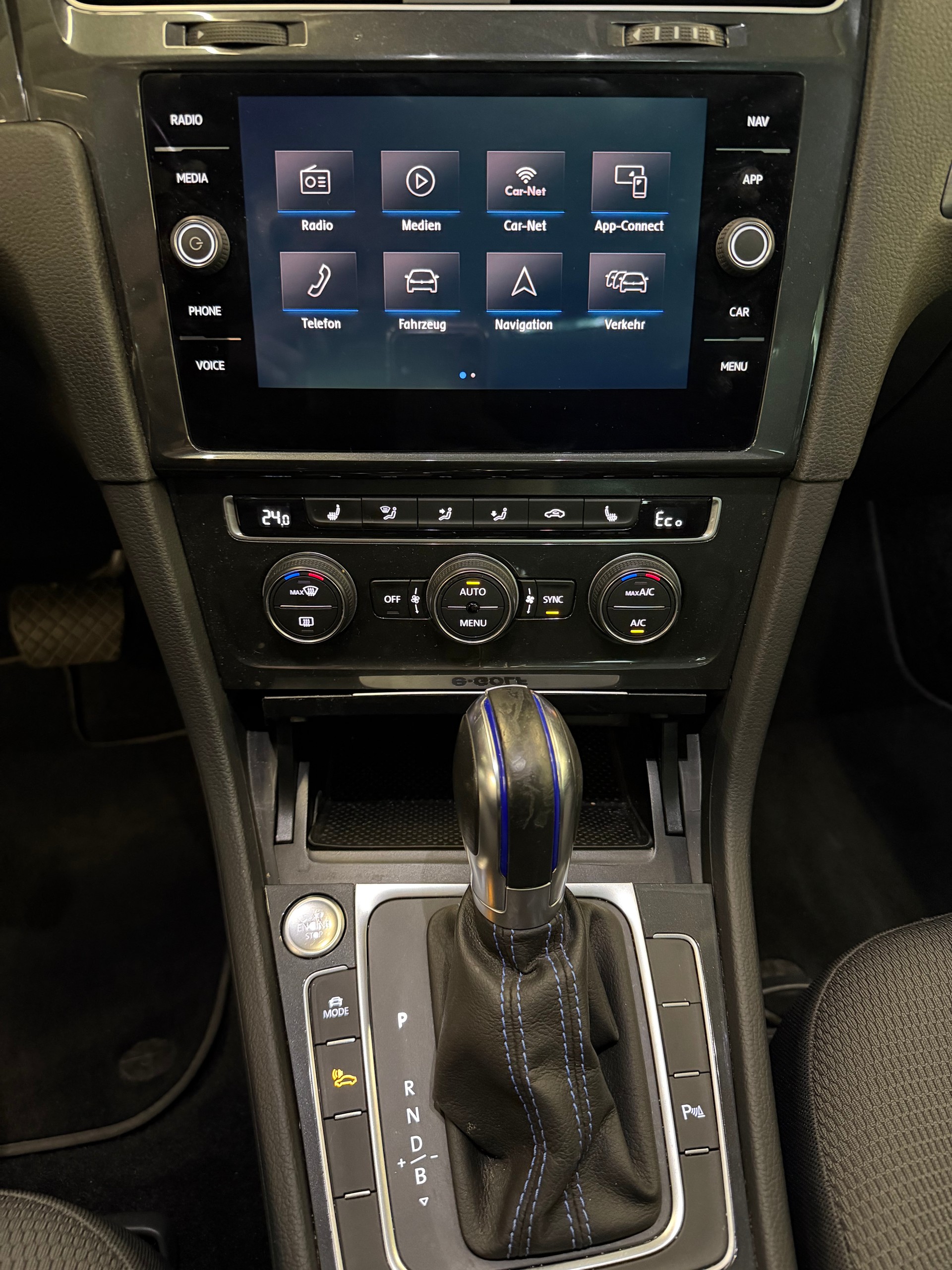 VW e-Golf-image-17