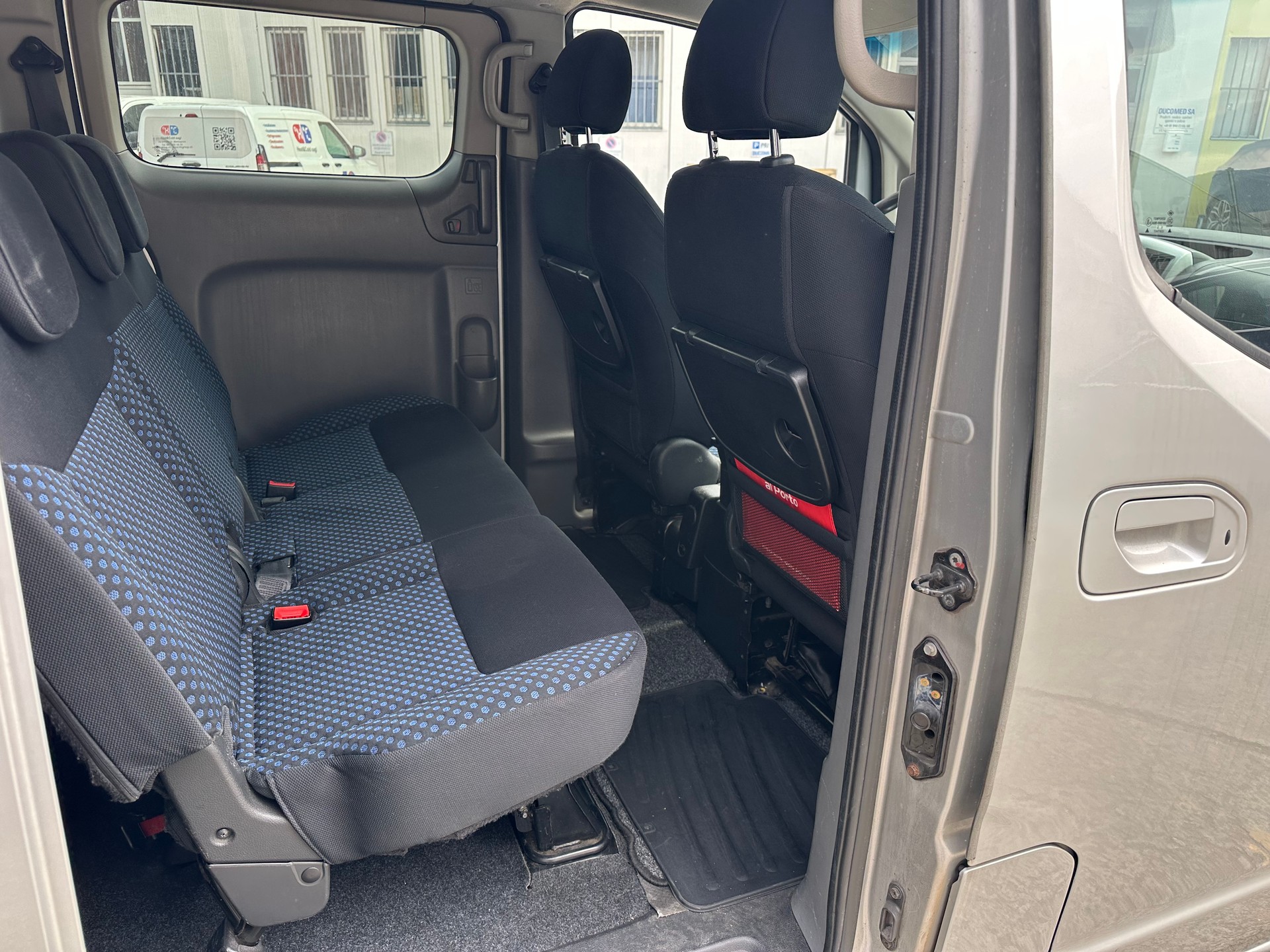 NISSAN NV200 1.5 dCi 110 Premium-image-10