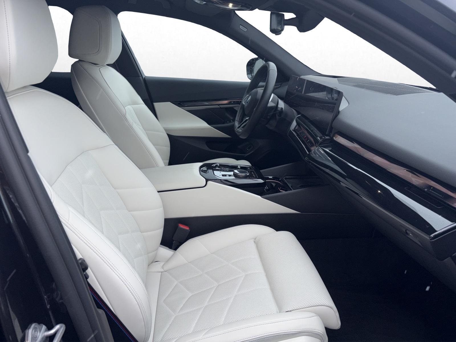BMW i5 xDrive40-image-9
