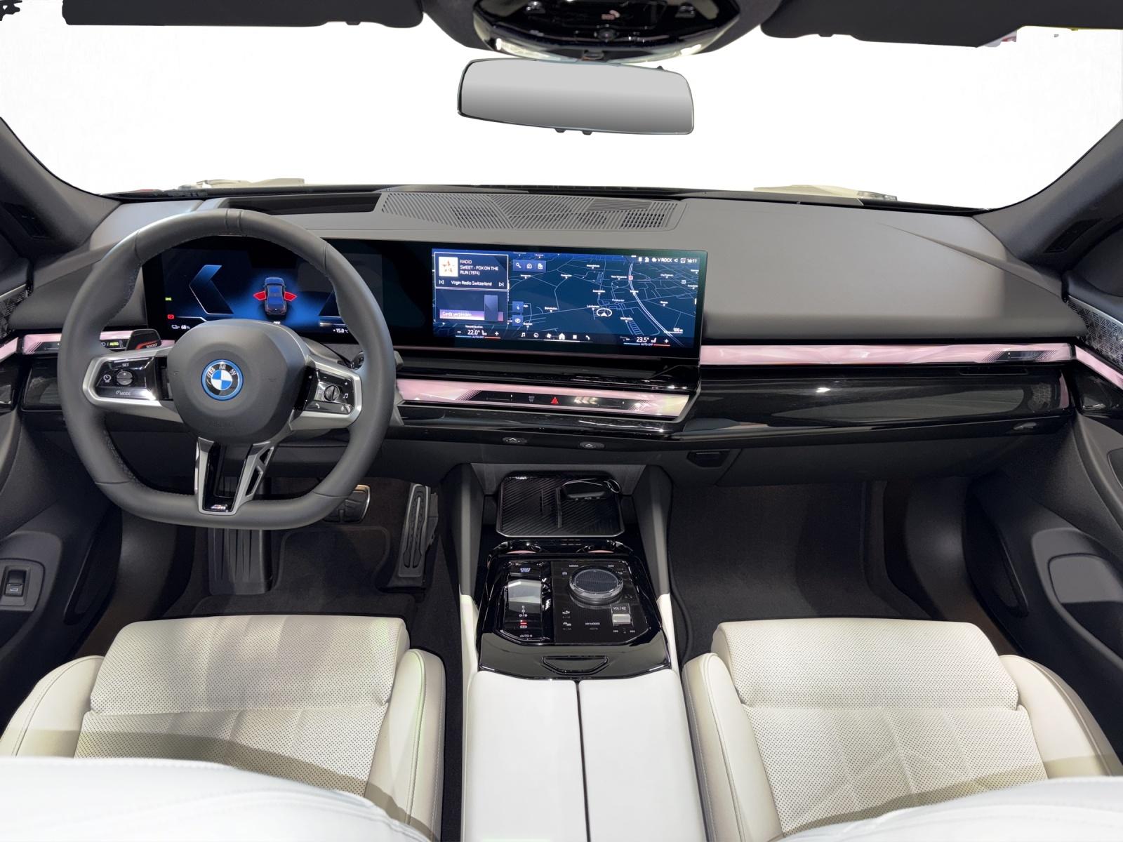 BMW i5 xDrive40-image-14