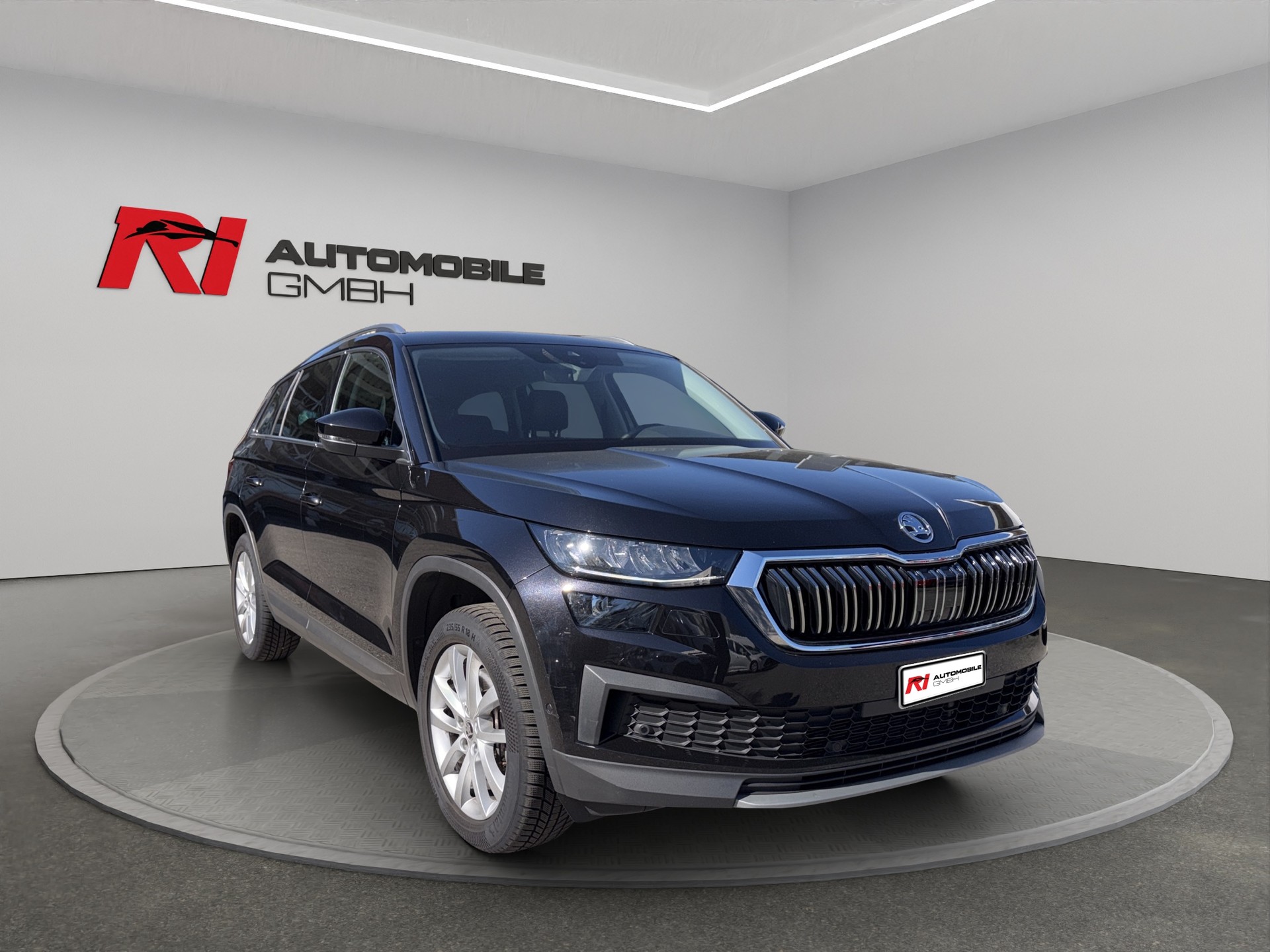 SKODA Kodiaq 2.0 TDI CR Style 4x4 DSG-showroom-element-2