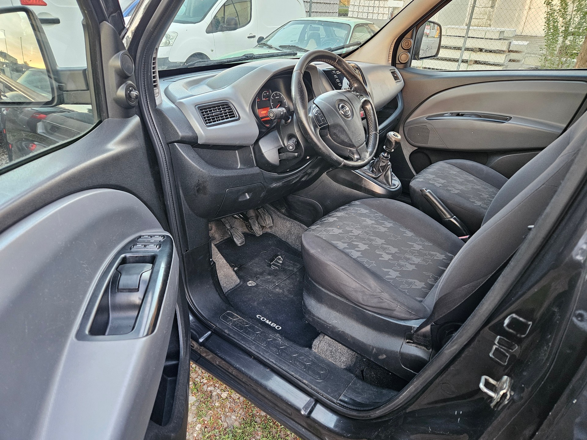 OPEL Combo 1.4i L1H1-image-6