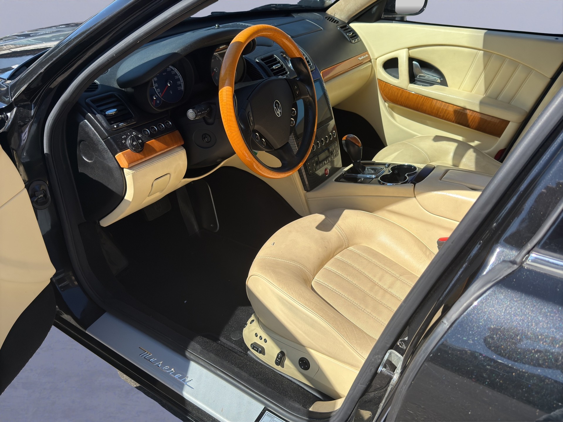 MASERATI Quattroporte 4.2 V8 Executive GT Automatica-image-12