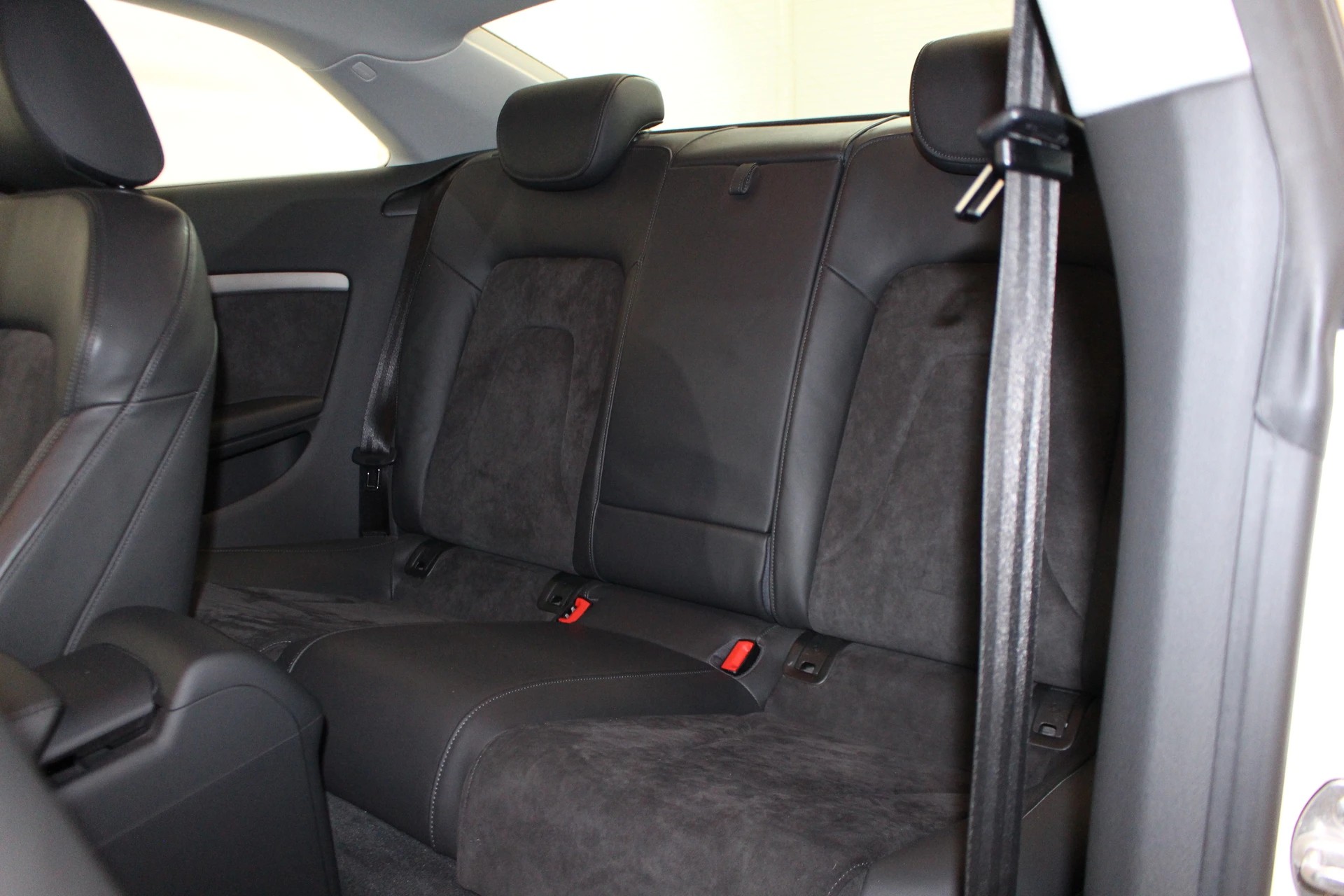 AUDI A5 Coupé 1.8 TFSI 170 M-Tronic-image-7