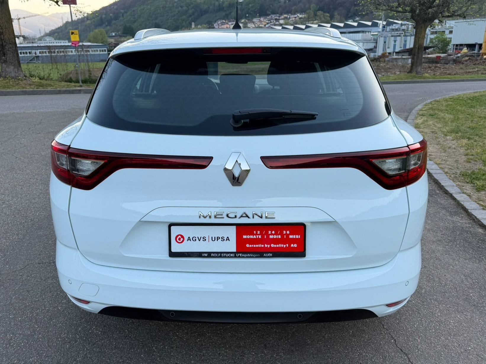 RENAULT Mégane Grandtour 1.5 dCi Zen EDC-image-5