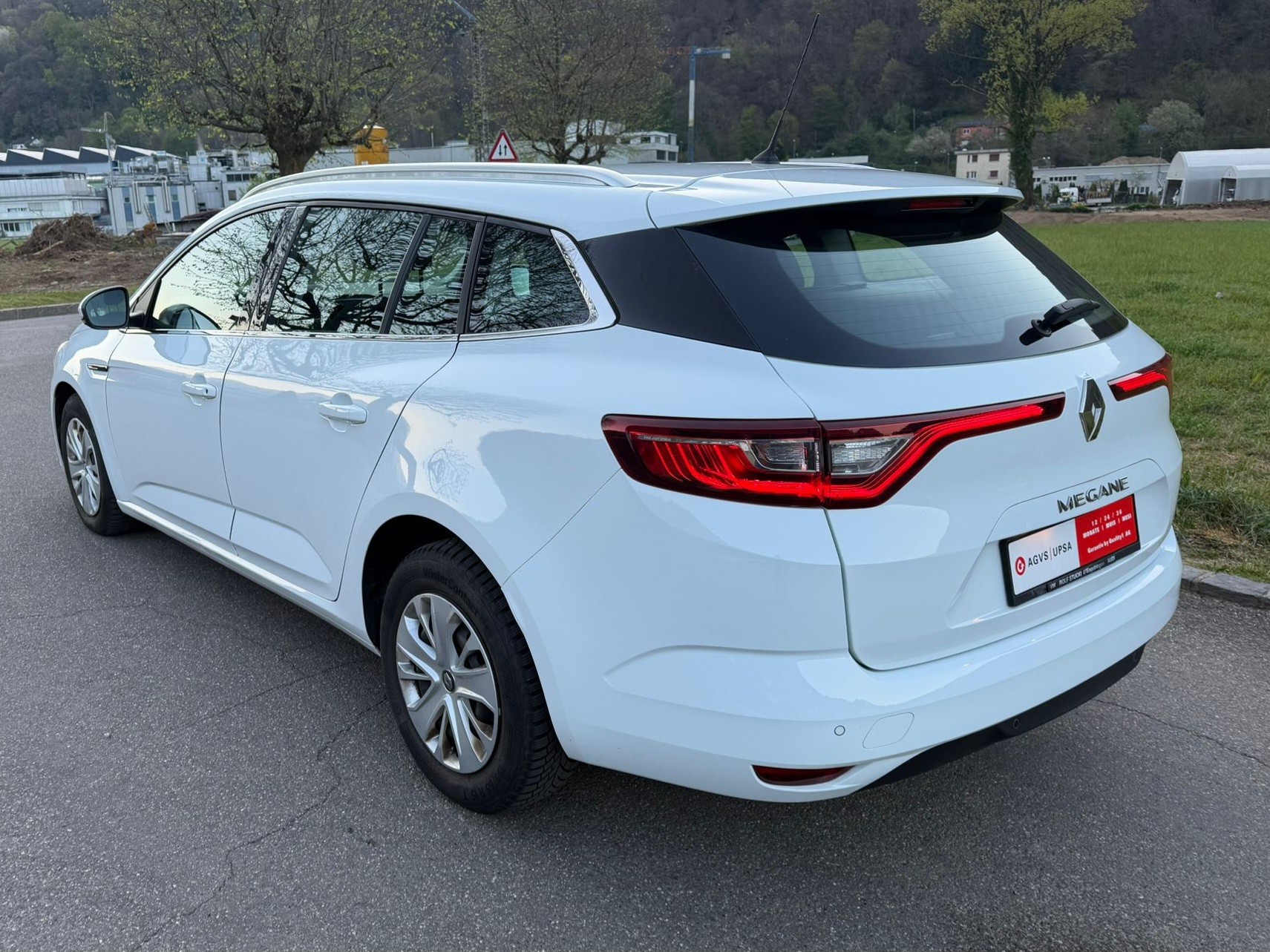 RENAULT Mégane Grandtour 1.5 dCi Zen EDC-image-3