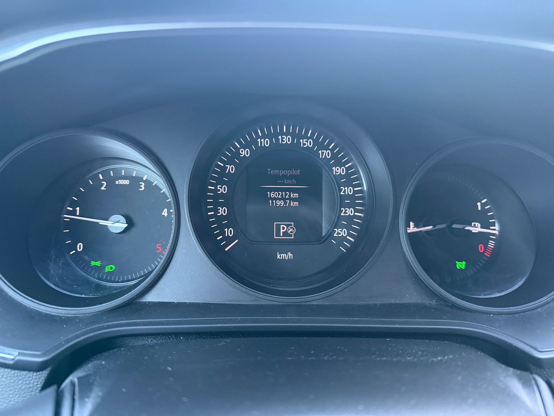 RENAULT Mégane Grandtour 1.5 dCi Zen EDC-image-15