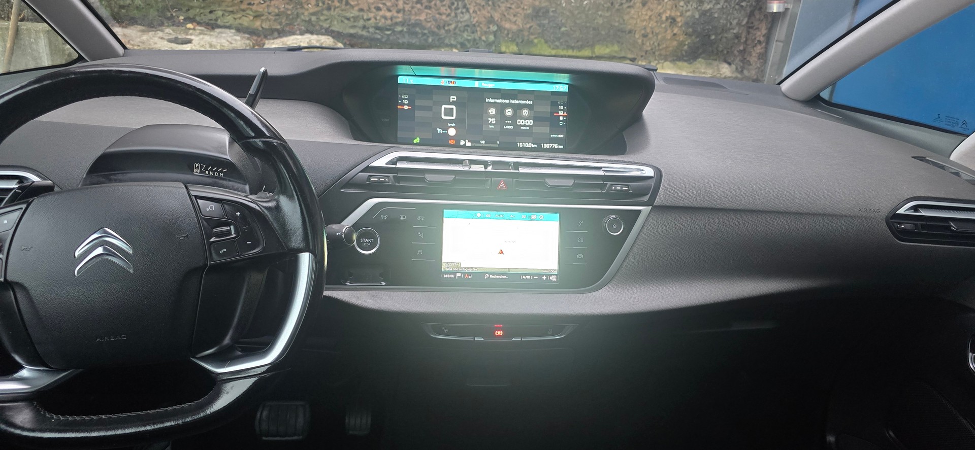 CITROEN C4 Picasso 1.2 Pure Tech Feel Edition EAT6-image-13