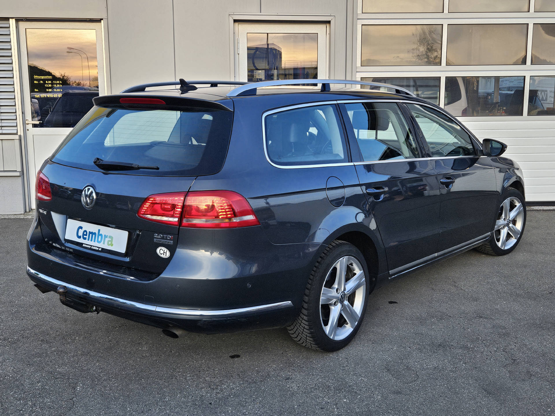 VW Passat Variant 2.0 TDI 170 BlueMT High.DSG 4m-image-4