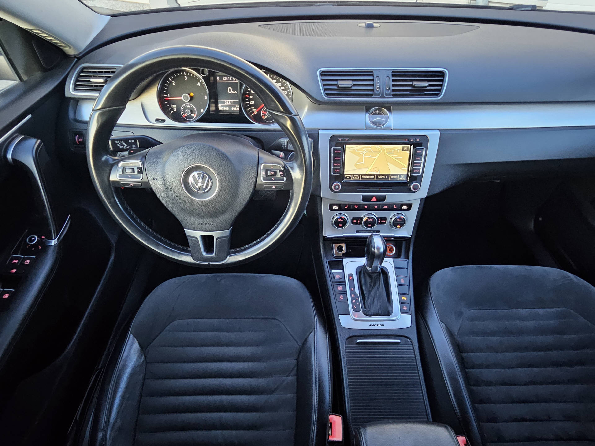 VW Passat Variant 2.0 TDI 170 BlueMT High.DSG 4m-image-7