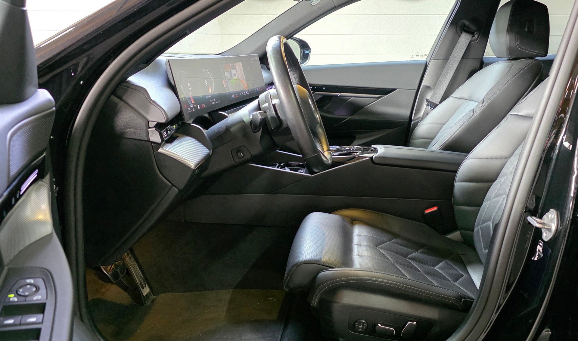 BMW 520d 48V M Sport Steptronic *Abstandsregler*CarPlay/AndroidAuto*Elektrische- Sitzheizung*Rückfahrkamera*-image-8
