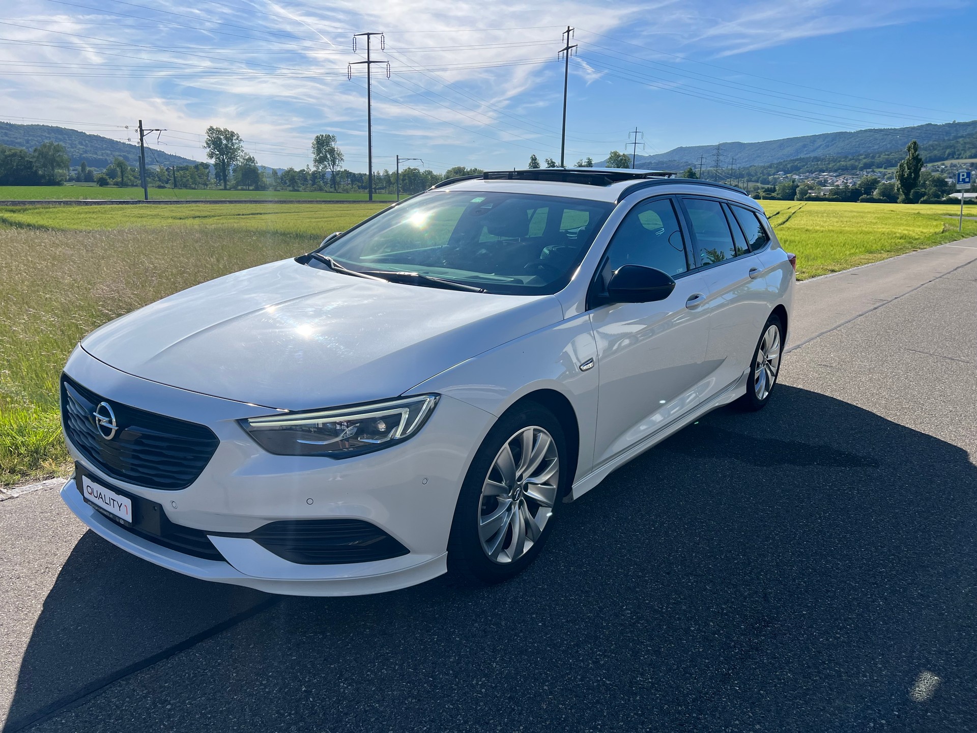 OPEL Insignia 2.0 BiDTI Sports- 360°-Kamera-Tourer Exclusive 4WD Auto-showroom-element-1