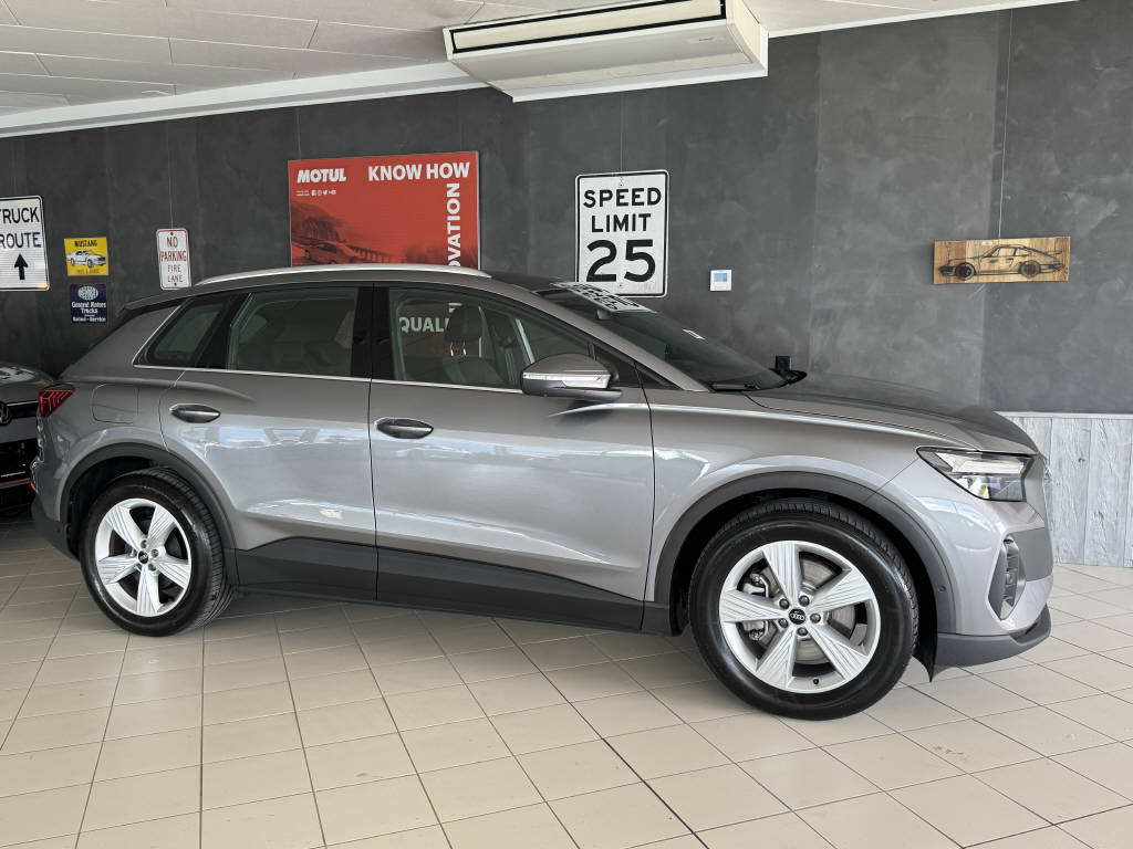 AUDI Q4 e-tron 45 quattro-image-29