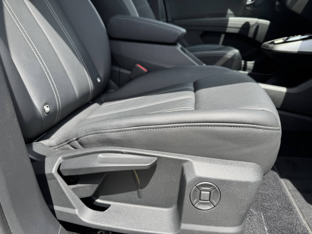 AUDI Q4 e-tron 45 quattro-image-20