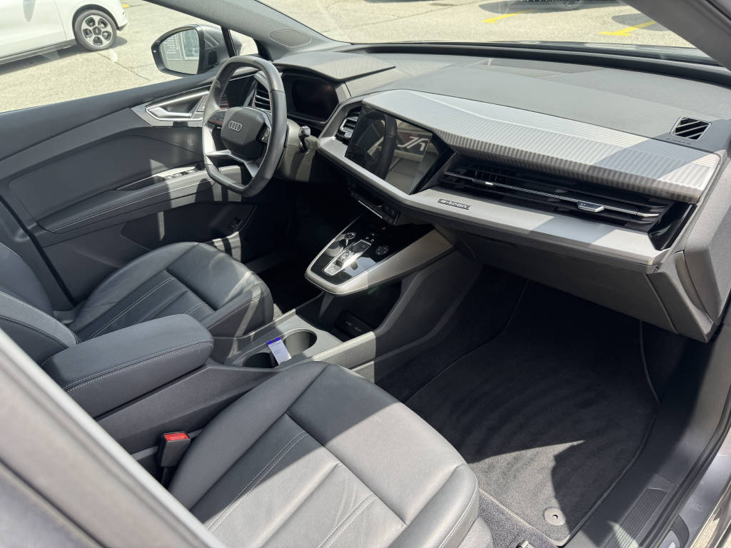 AUDI Q4 e-tron 45 quattro-image-15