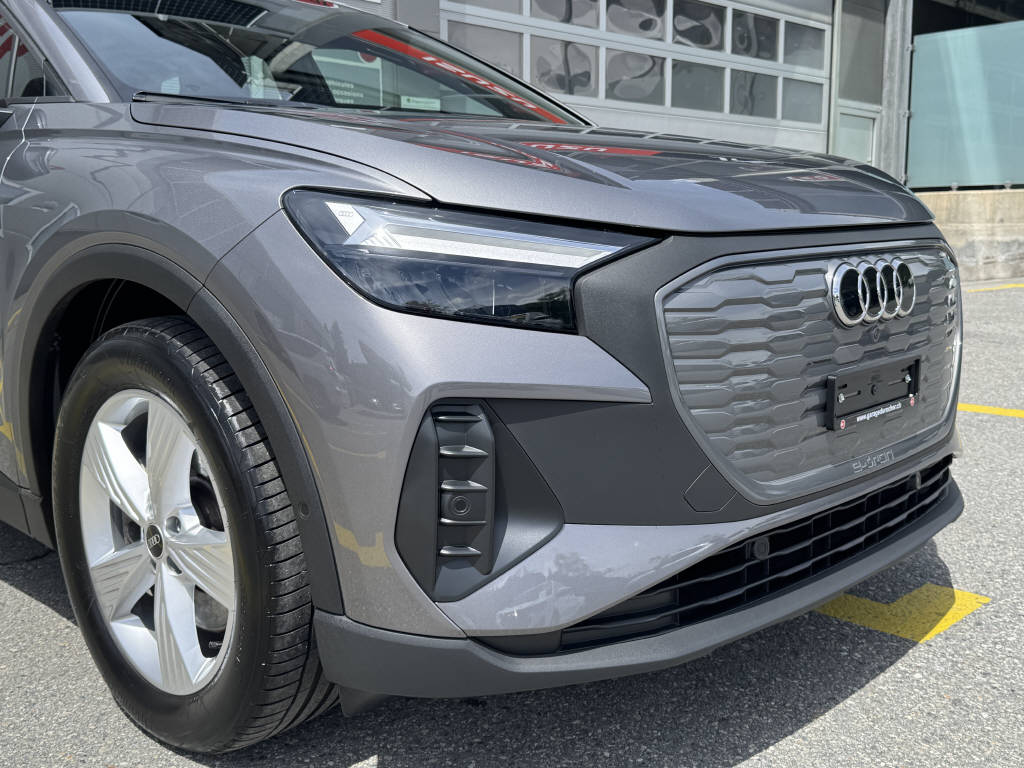 AUDI Q4 e-tron 45 quattro-image-6