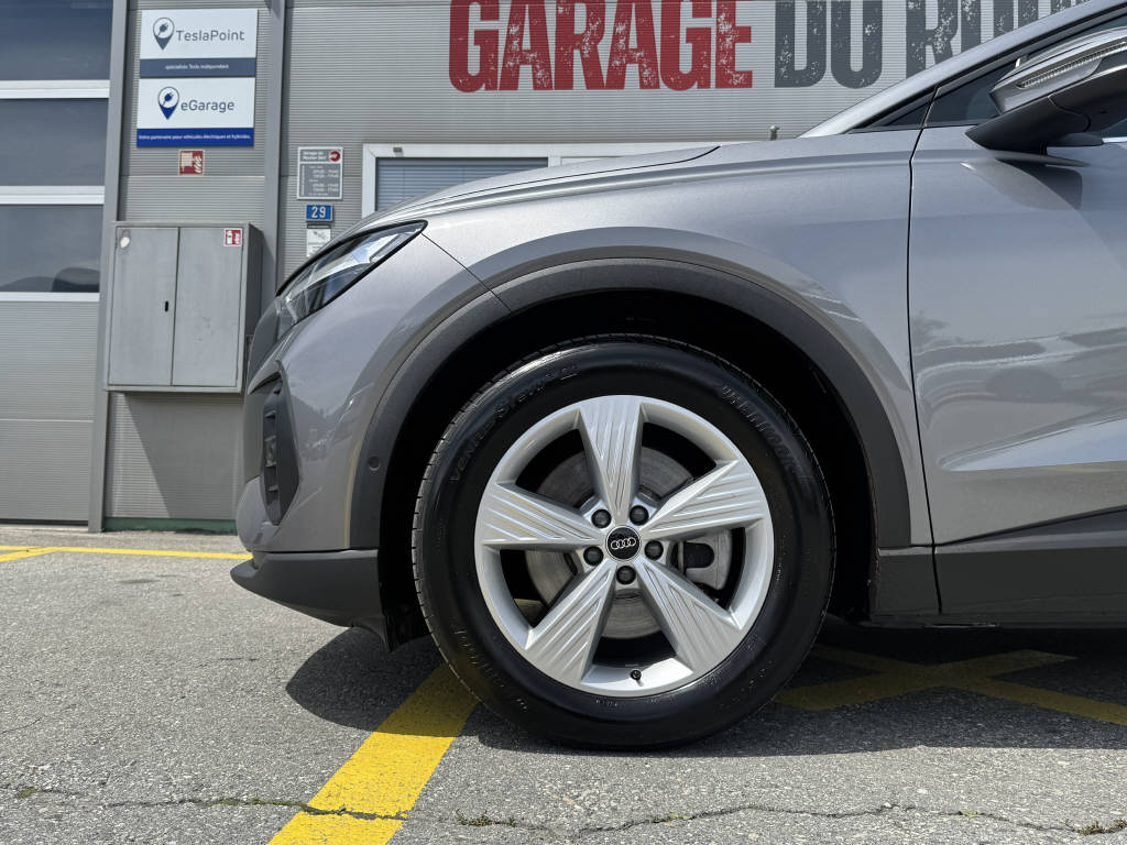 AUDI Q4 e-tron 45 quattro-image-9