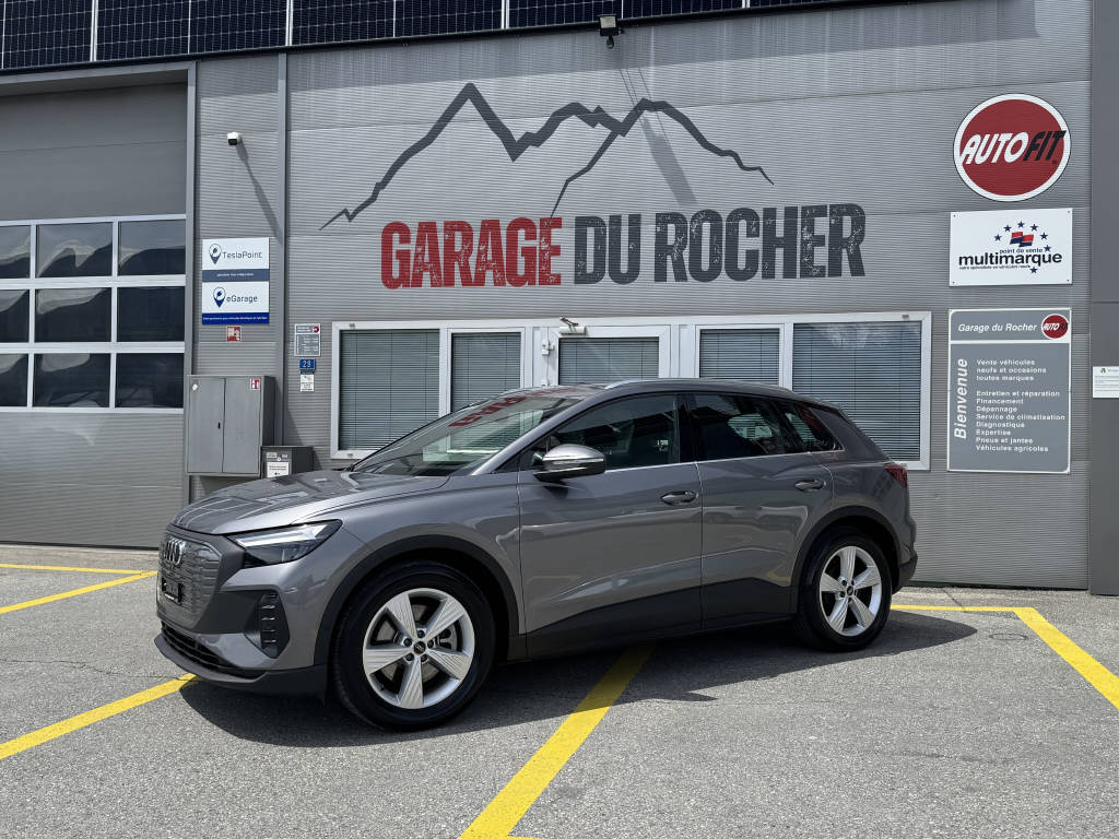 AUDI Q4 e-tron 45 quattro-showroom-element-1